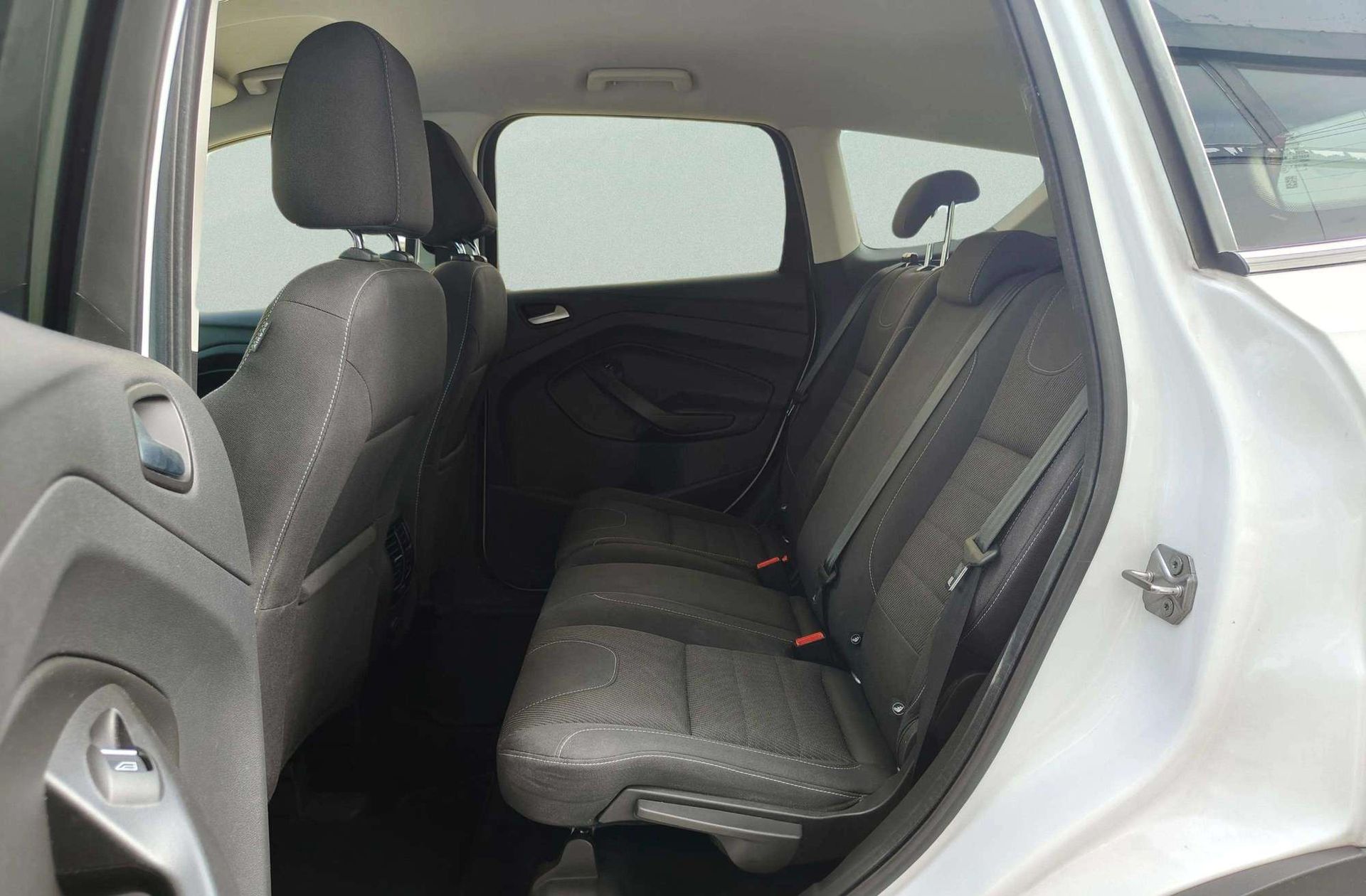 Ford Kuga 1.5 EcoBoost Trend 4x2 - foto 9