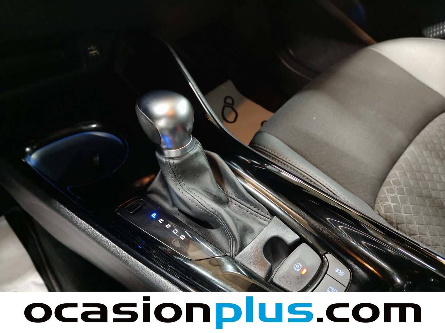 Toyota C-HR Toyota C-HR 1.8 125H Advance (122 CV) de segunda mano