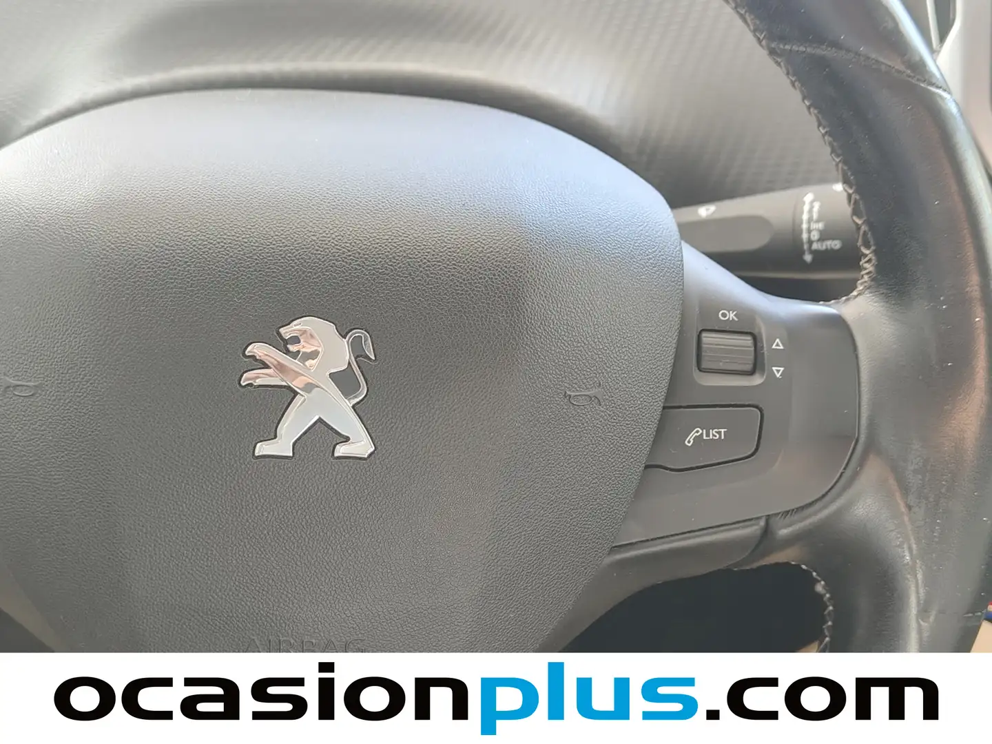 Foto Peugeot 208 Peugeot 208 BlueHDi 100 Tech Edition 99 CV)