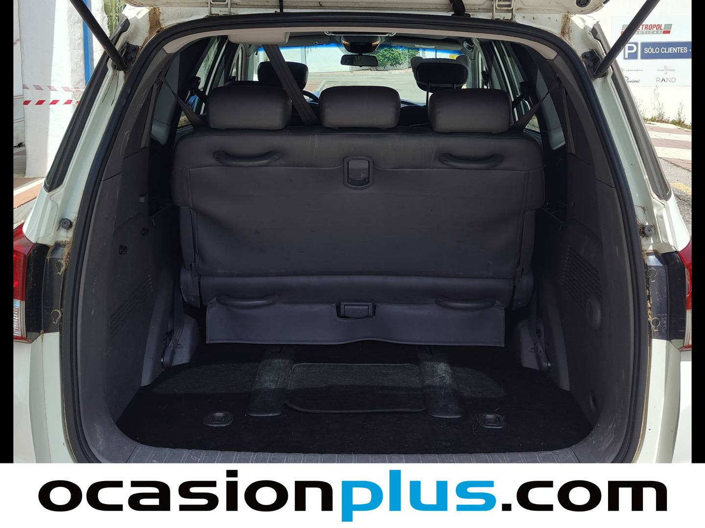 Fotos maletero SsangYong Rodius SsangYong Rodius D22T Limited Auto (178 CV) 7 Plazas