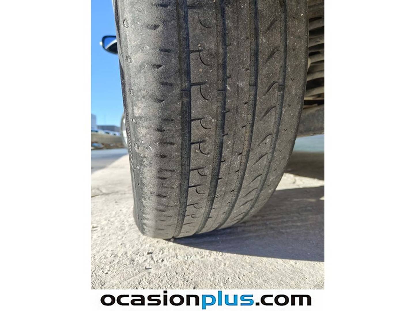 Foto Mitsubishi Outlander Mitsubishi Outlander 220 DI-D Motion 2WD (177 CV) 7 Plazas