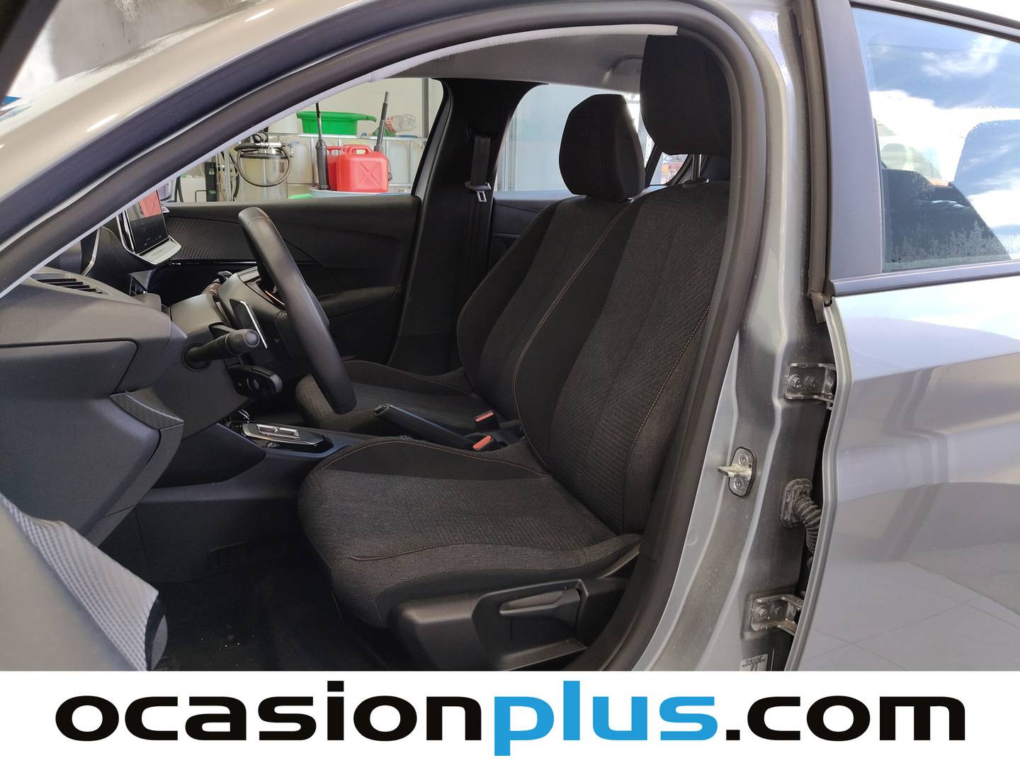 Foto asientos delanteros Peugeot 208 Peugeot 208 Style Hybrid 110 eDCS6 (110 CV)