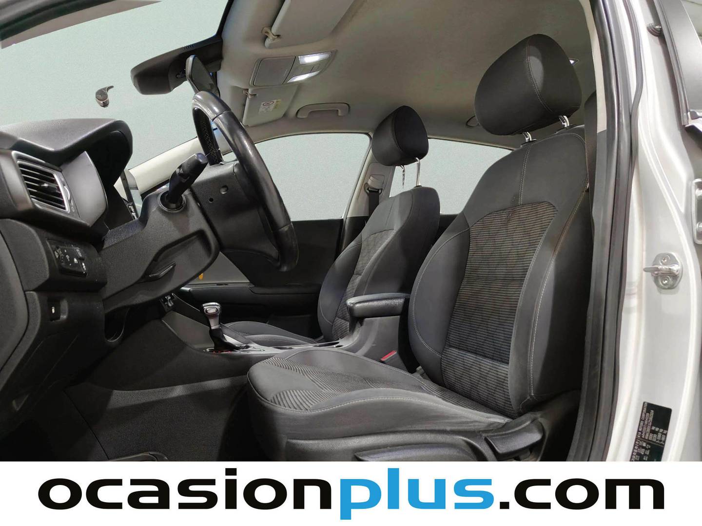 Foto asientos delanteros KIA Niro KIA Niro 1.6 GDi HEV Híbrido Concept (141 CV)