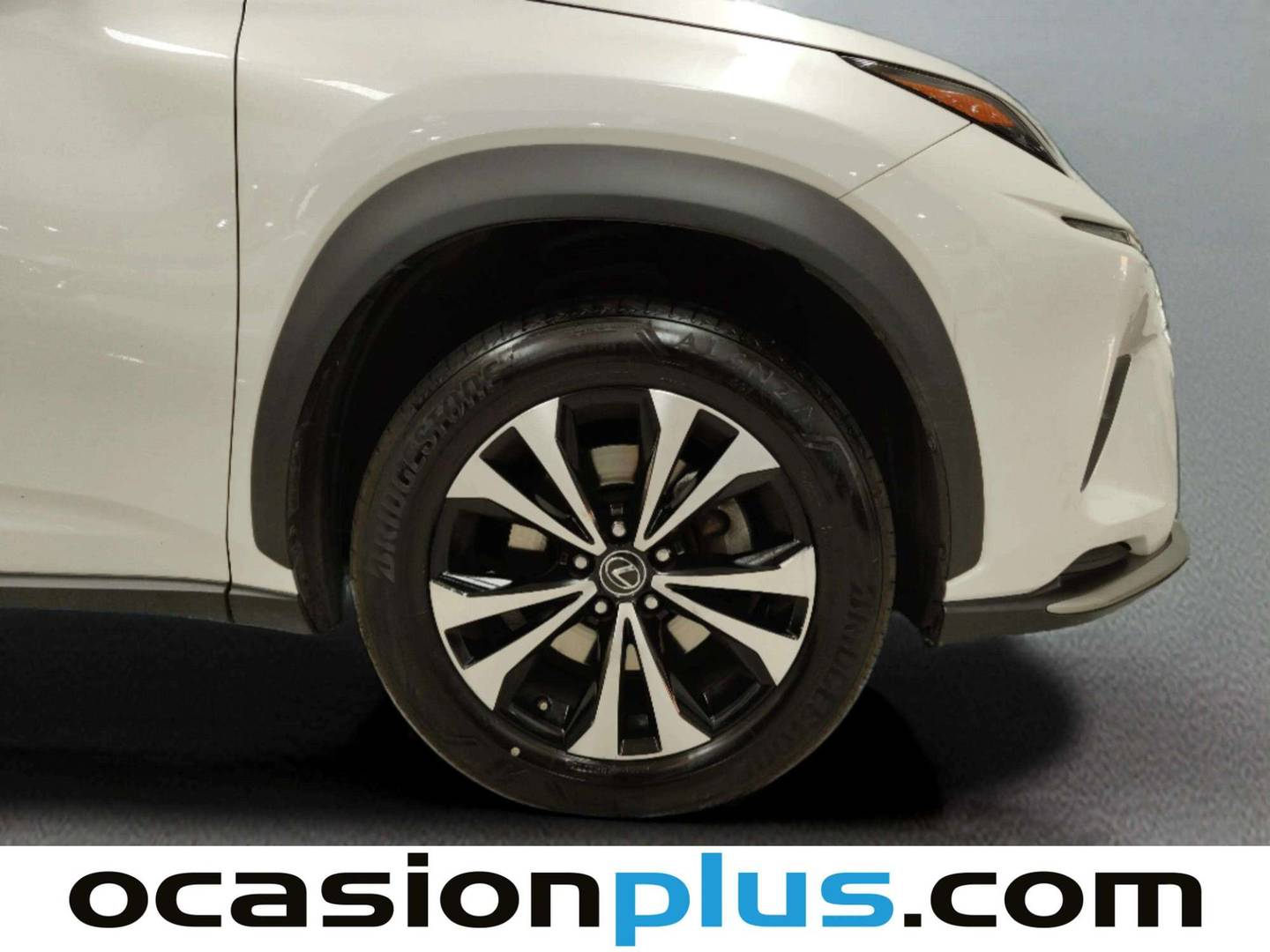 Lexus NX Lexus NX 300h Premium 2WD (197 CV) al mejor precio