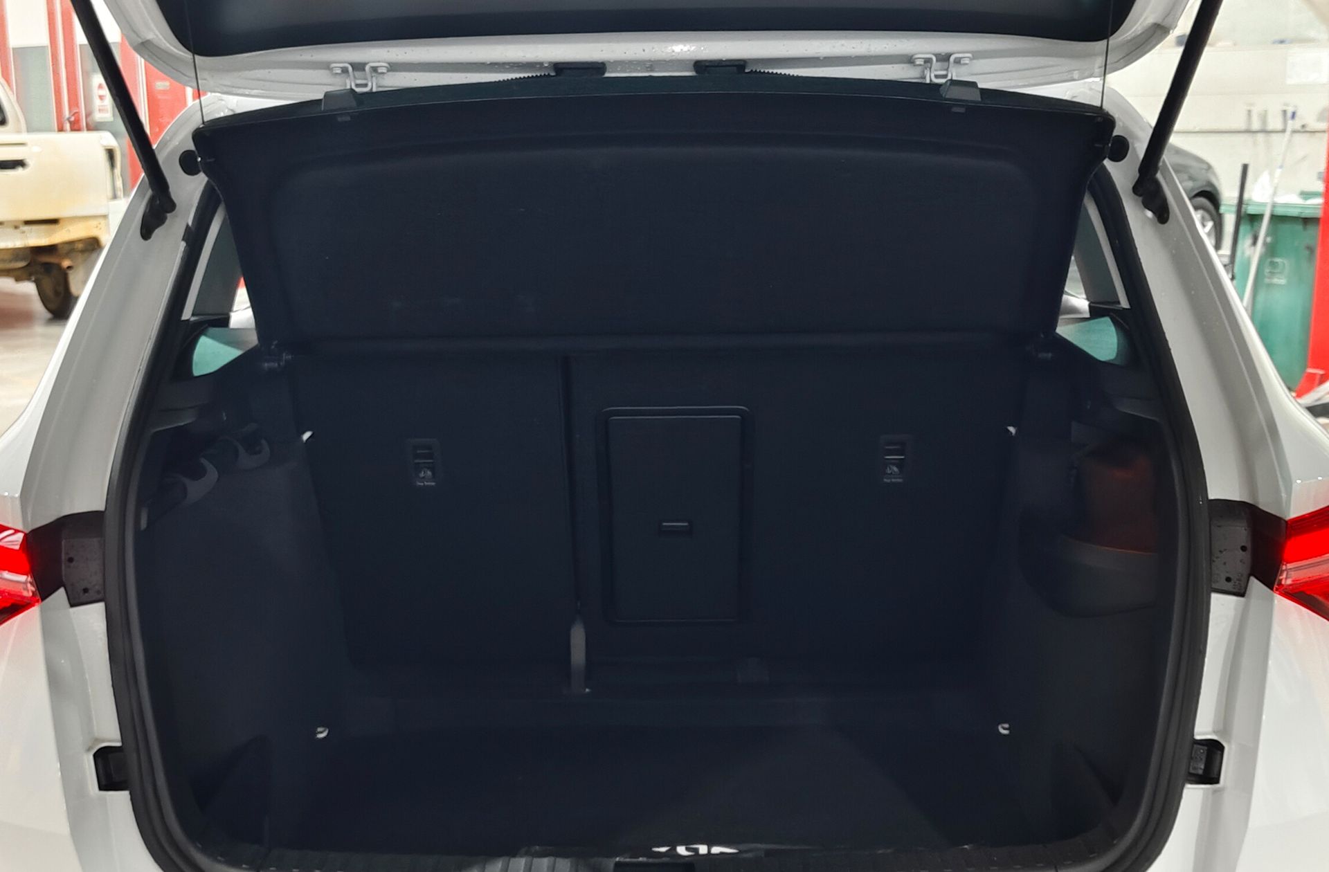 Škoda Karoq 2.0 TDI Selection - foto 16