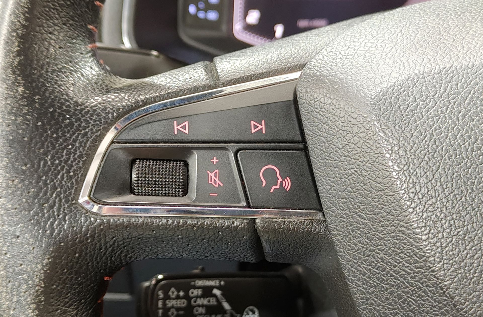 SEAT Arona 1.6 TDI Ecomotive FR - foto 32