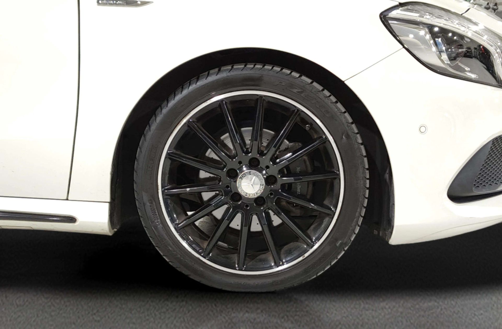 Mercedes-Benz Clase A 200 d AMG Line - foto 33