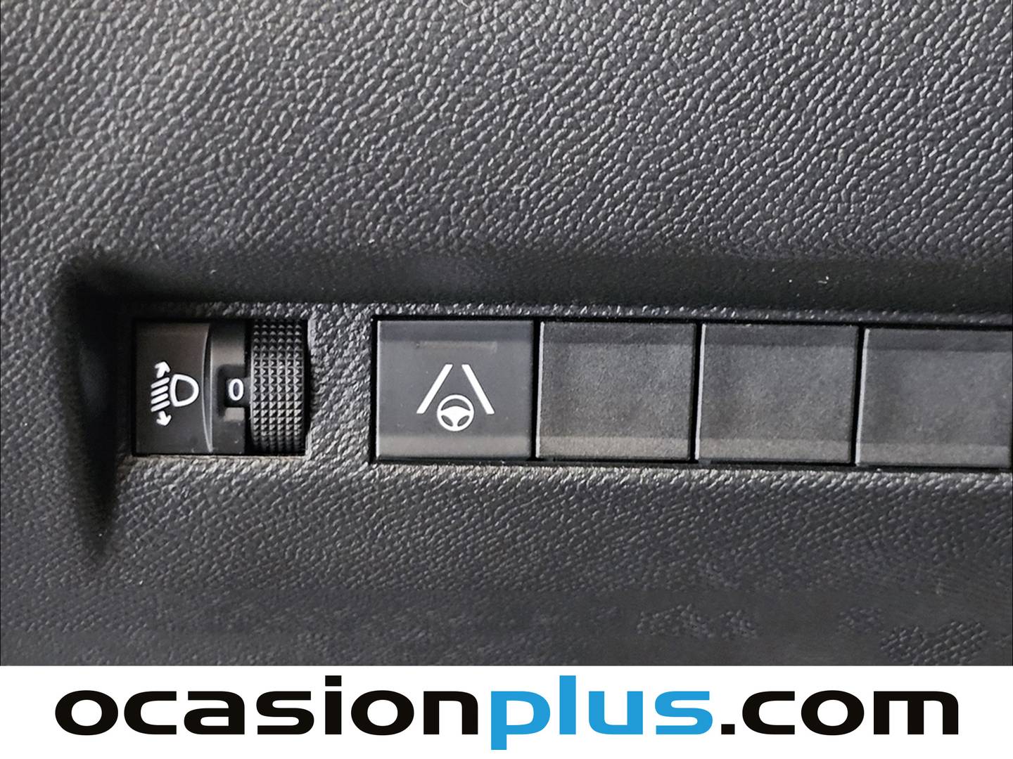 Foto Peugeot 2008 Peugeot 2008 Allure Hybrid eDCS6 (145 CV)