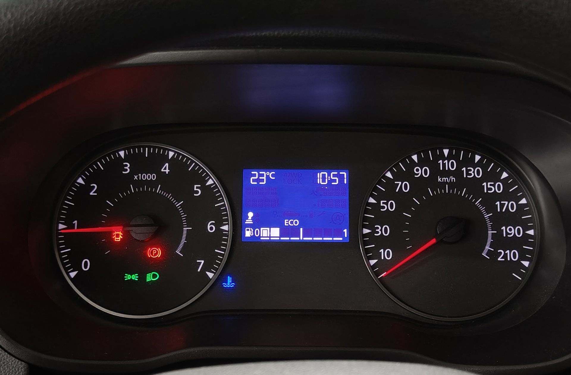 Dacia Duster Essential TCe 4x2 - foto 21