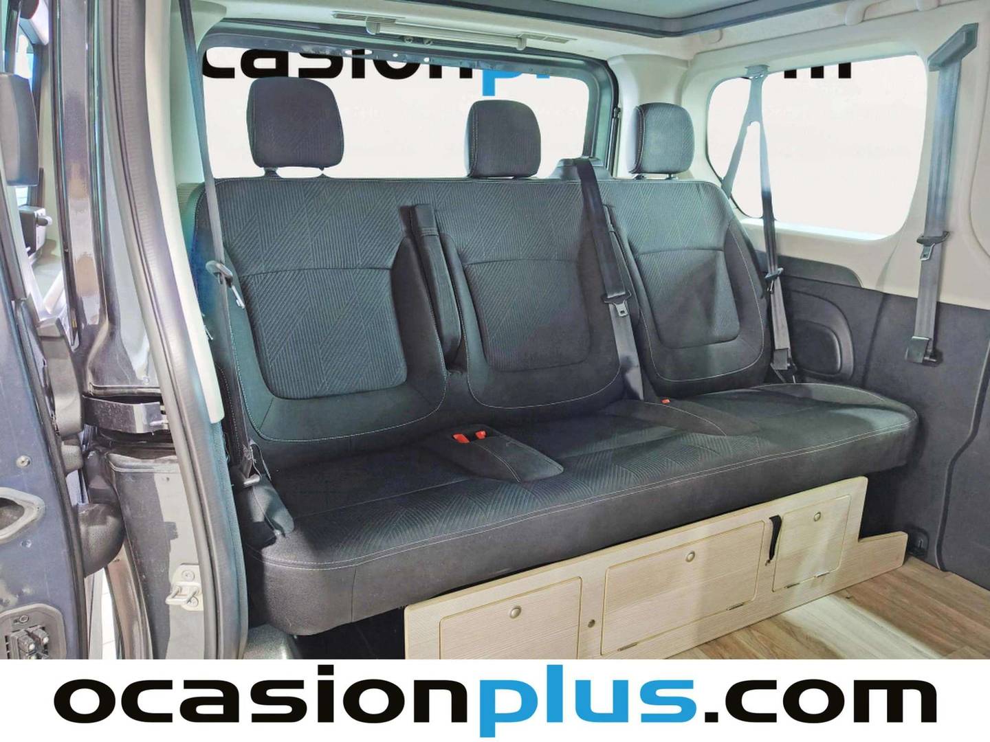 Renault Trafic Renault Trafic Authentic Energy Blue dCi (150 CV) Semi-camperizada 5 Plazas de ocasión