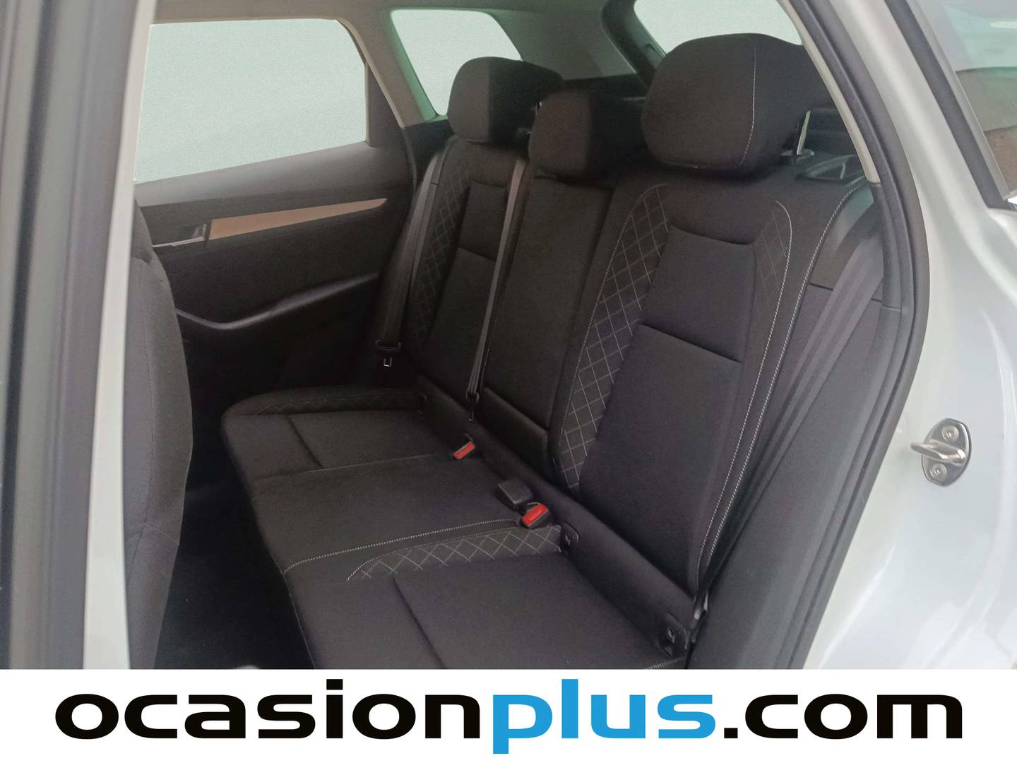 Skoda Karoq Skoda Karoq 1.0 TSI Ambition (115 CV) de segunda mano