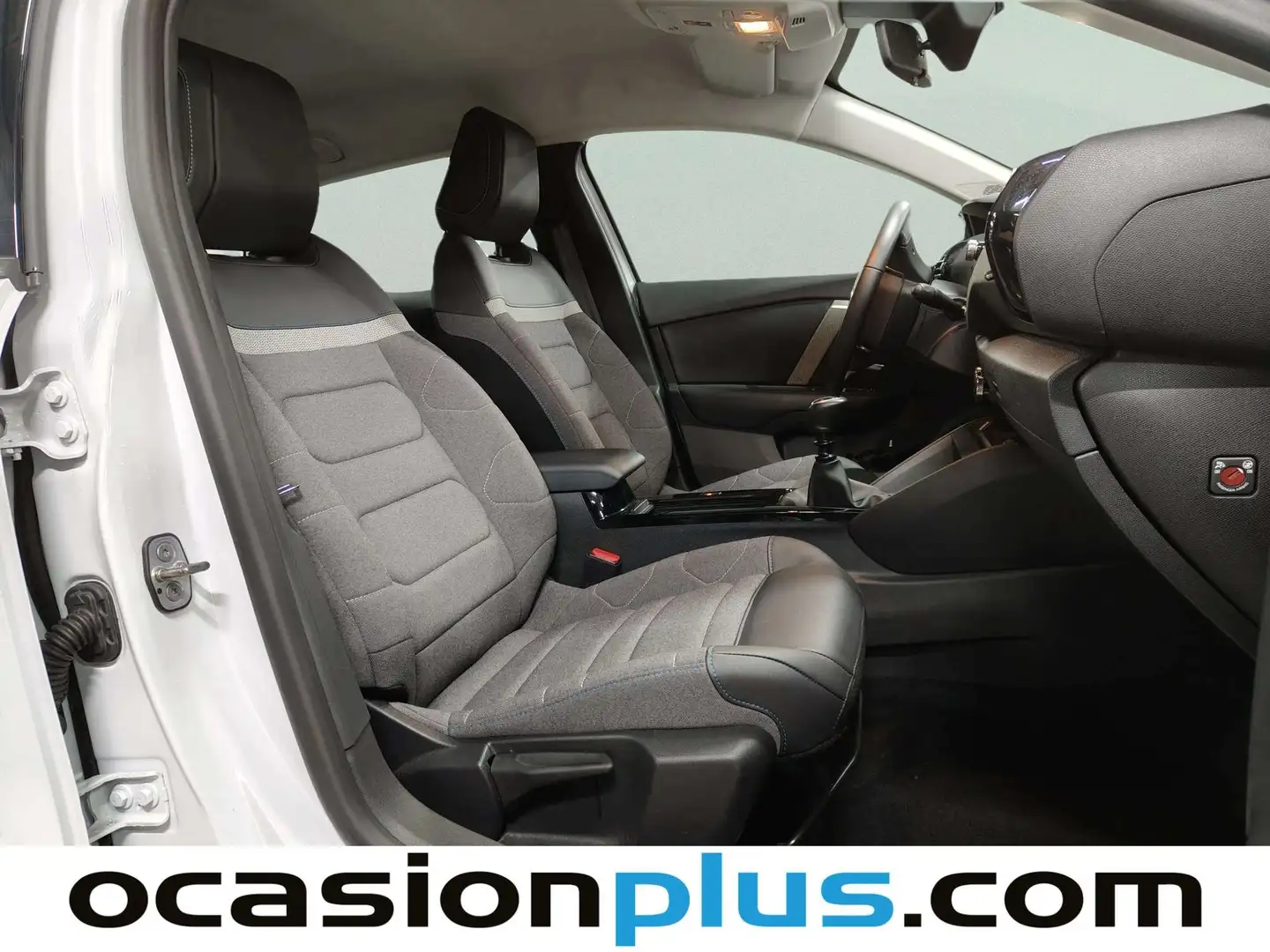 Foto Citroën C4 Citroen C4 PureTech 130 S&S Plus (131 CV)