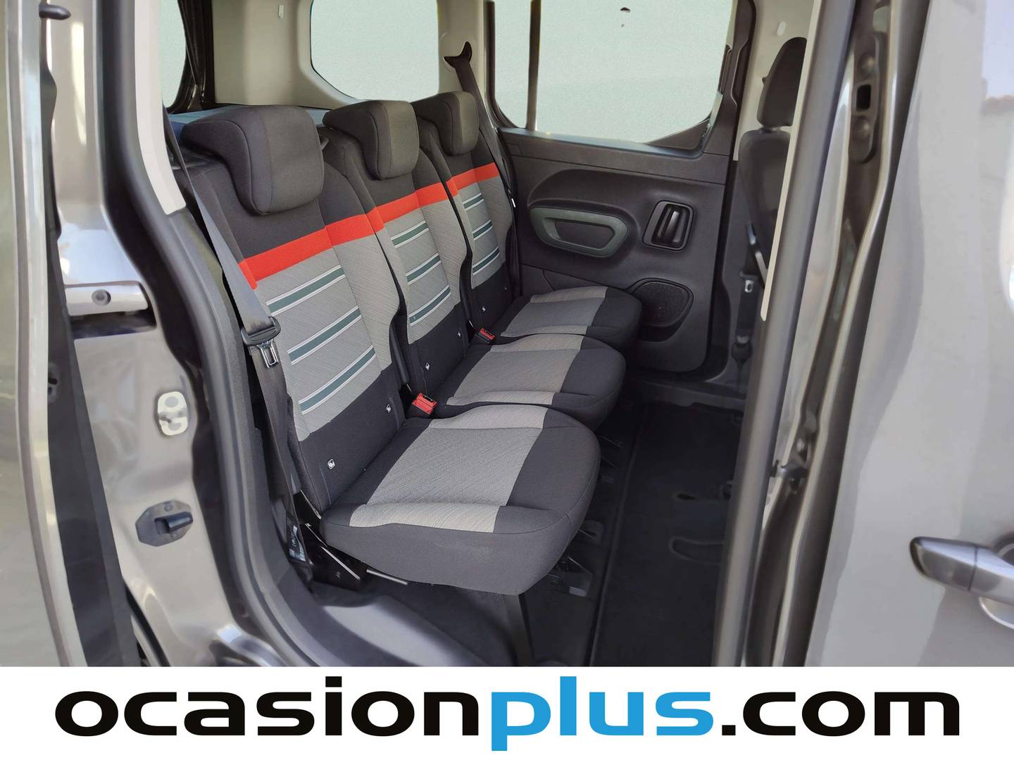 Citroën Berlingo Citroën Berlingo BlueHDi 100 S&S Talla M Shine (102 CV) Semi-camperizada 5 Plazas 2021