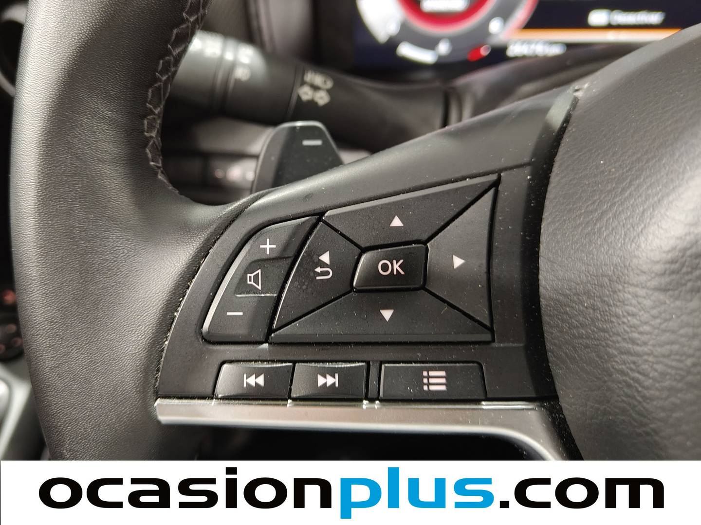 Foto Nissan JUKE Nissan Juke DIG-T N-Connecta 4x2 DCT (114 CV)