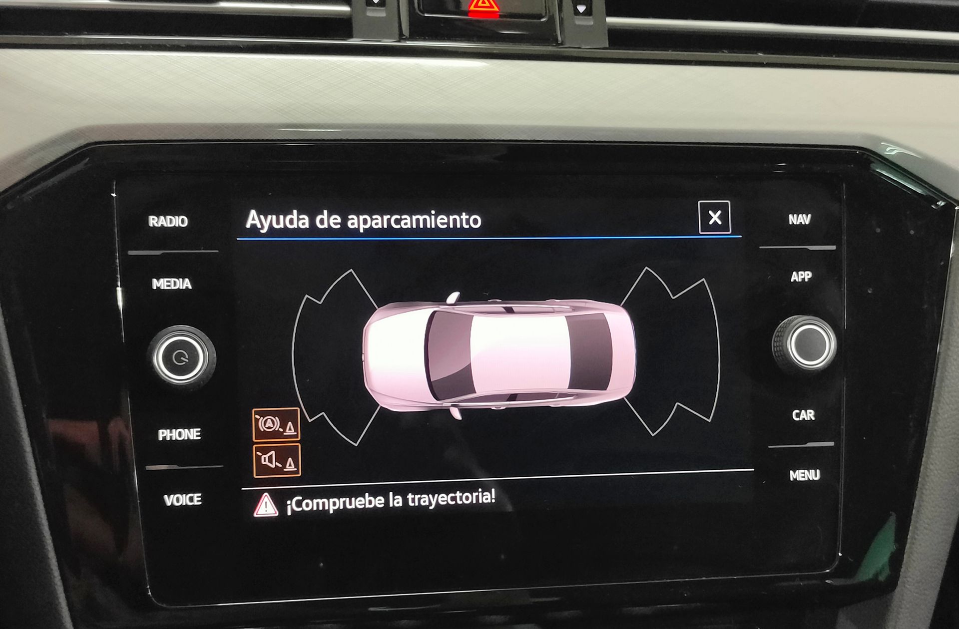 Volkswagen Passat 2.0 TDI DSG - foto 9