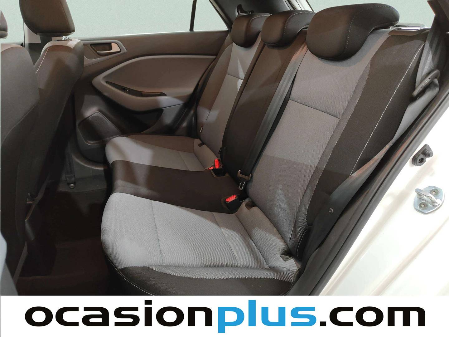 Foto Hyundai i20 Hyundai i20 1.4 MPI Link Auto  (100 CV)