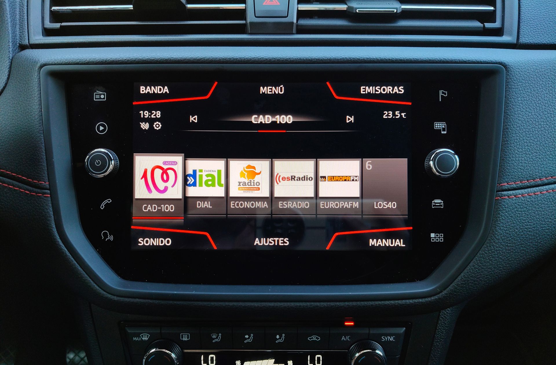 SEAT Arona 1.6 TDI Ecomotive FR - foto 35