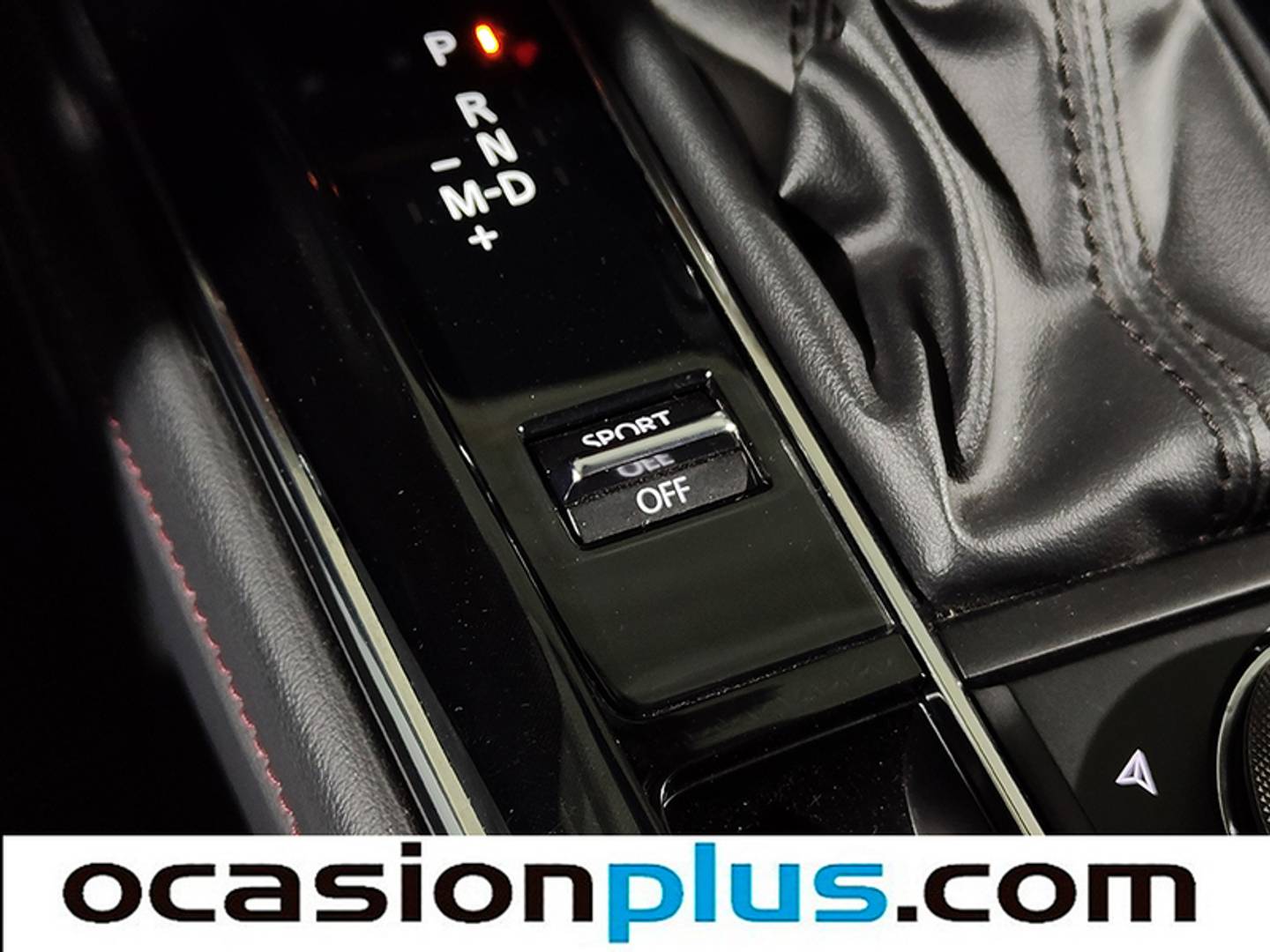 Foto Mazda CX-30 Mazda CX-30 e-SKYACTIV-X Homura 2WD AT (186 CV)