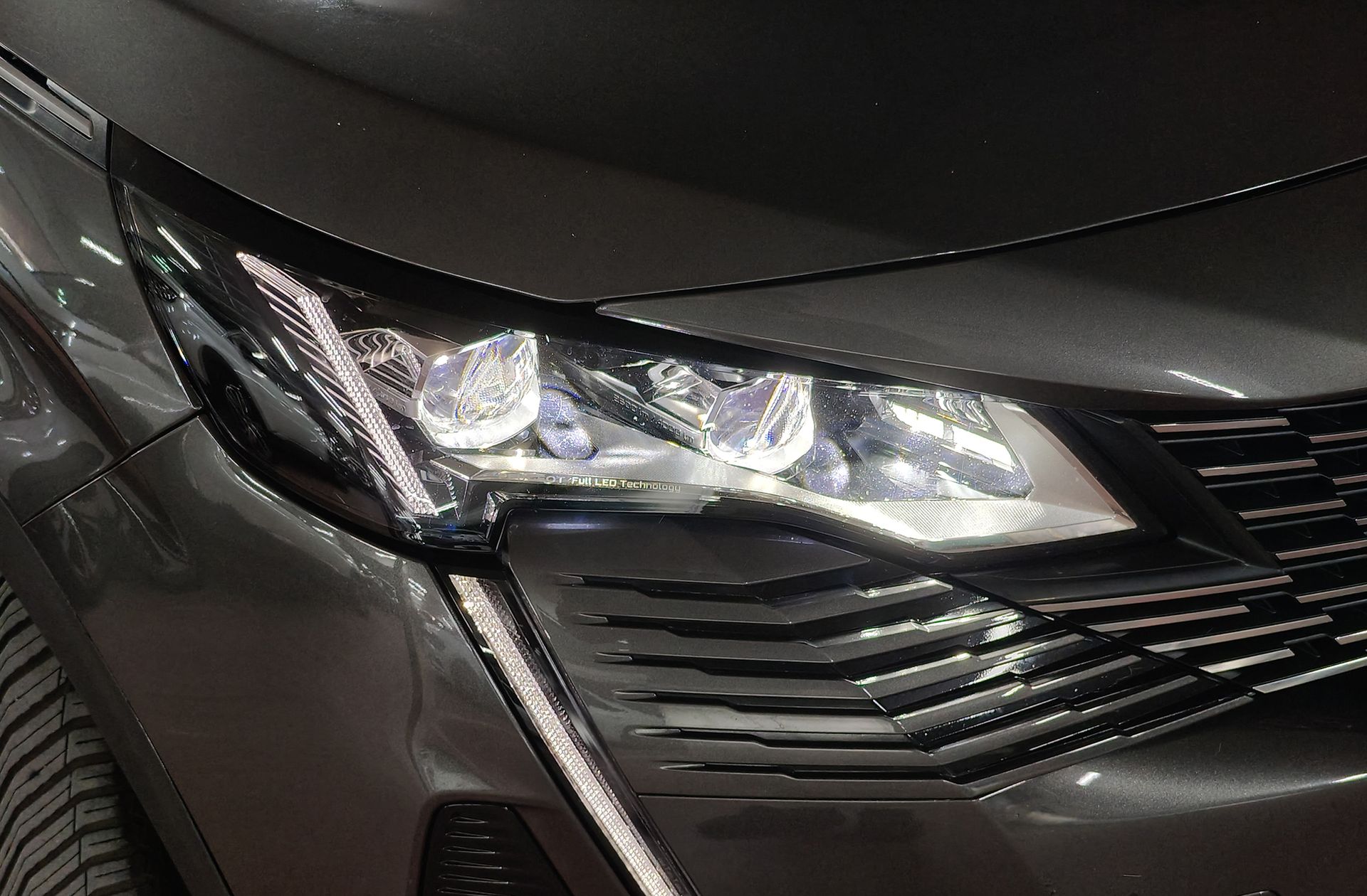 Peugeot 5008 BlueHDi 130 GT EAT8 7 plazas - foto 17
