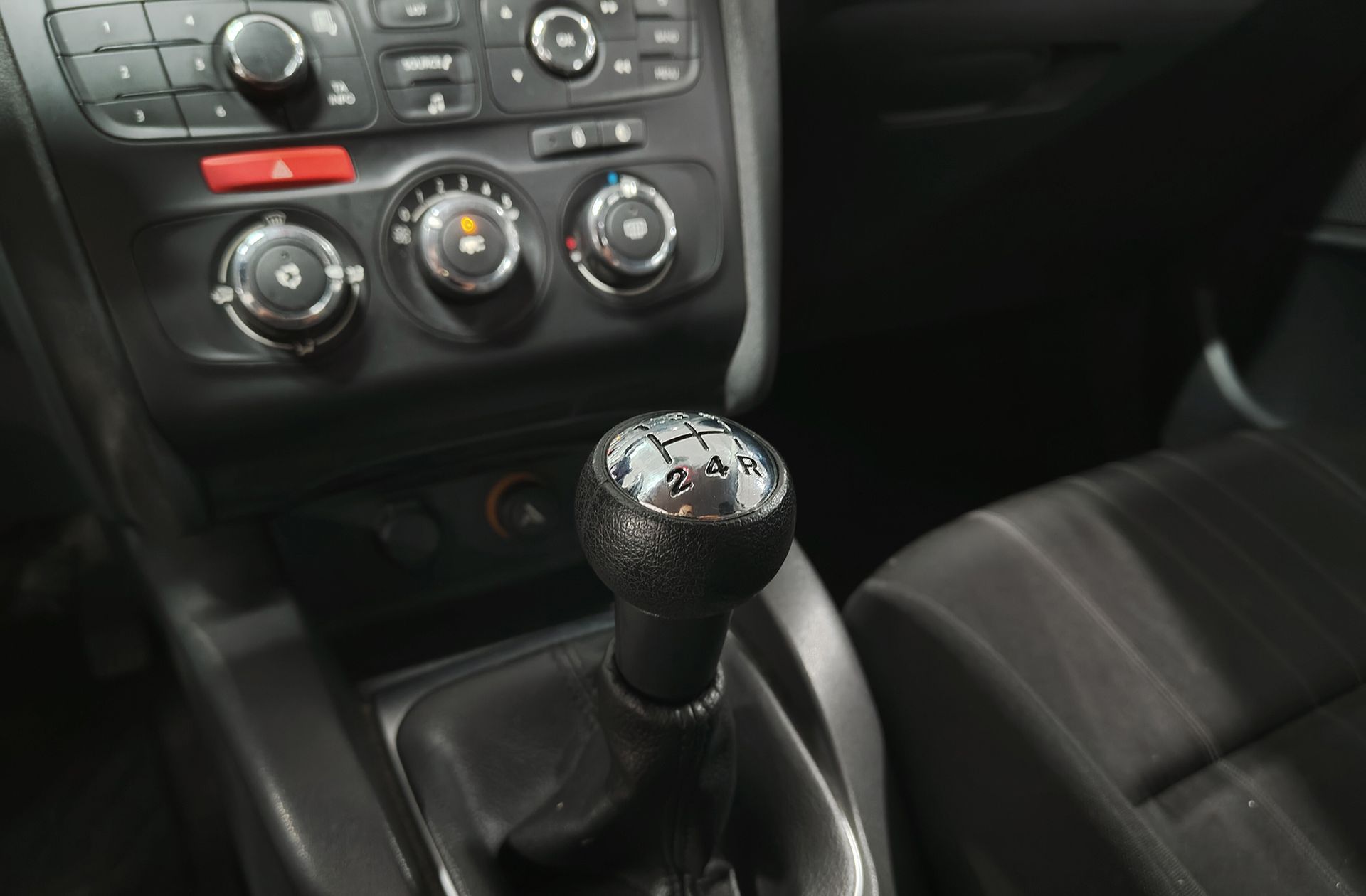 Citroën C4 1.6 HDi Tonic - foto 5