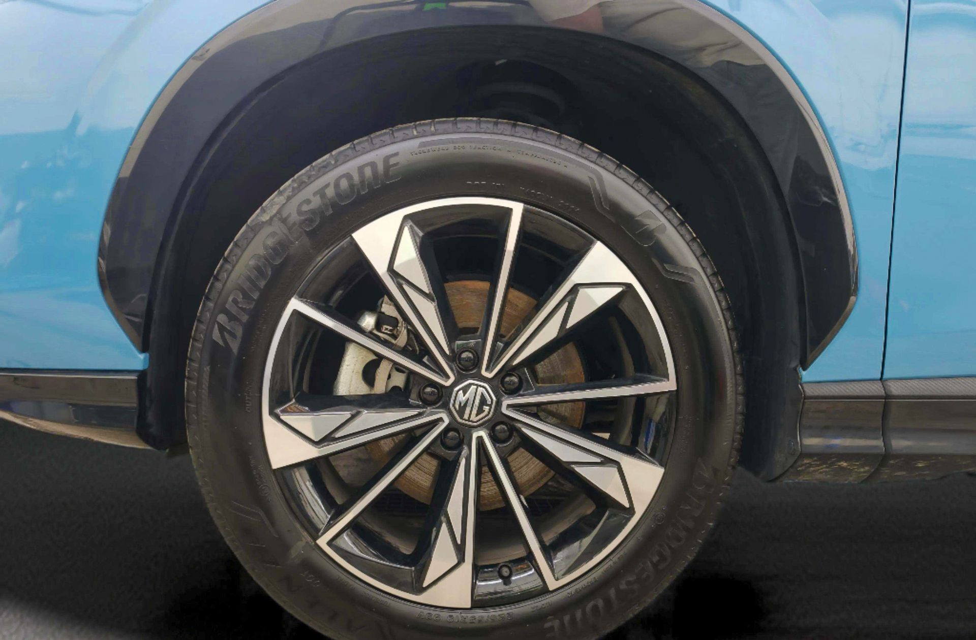 MG HS 1.5T Comfort DCT - foto 34