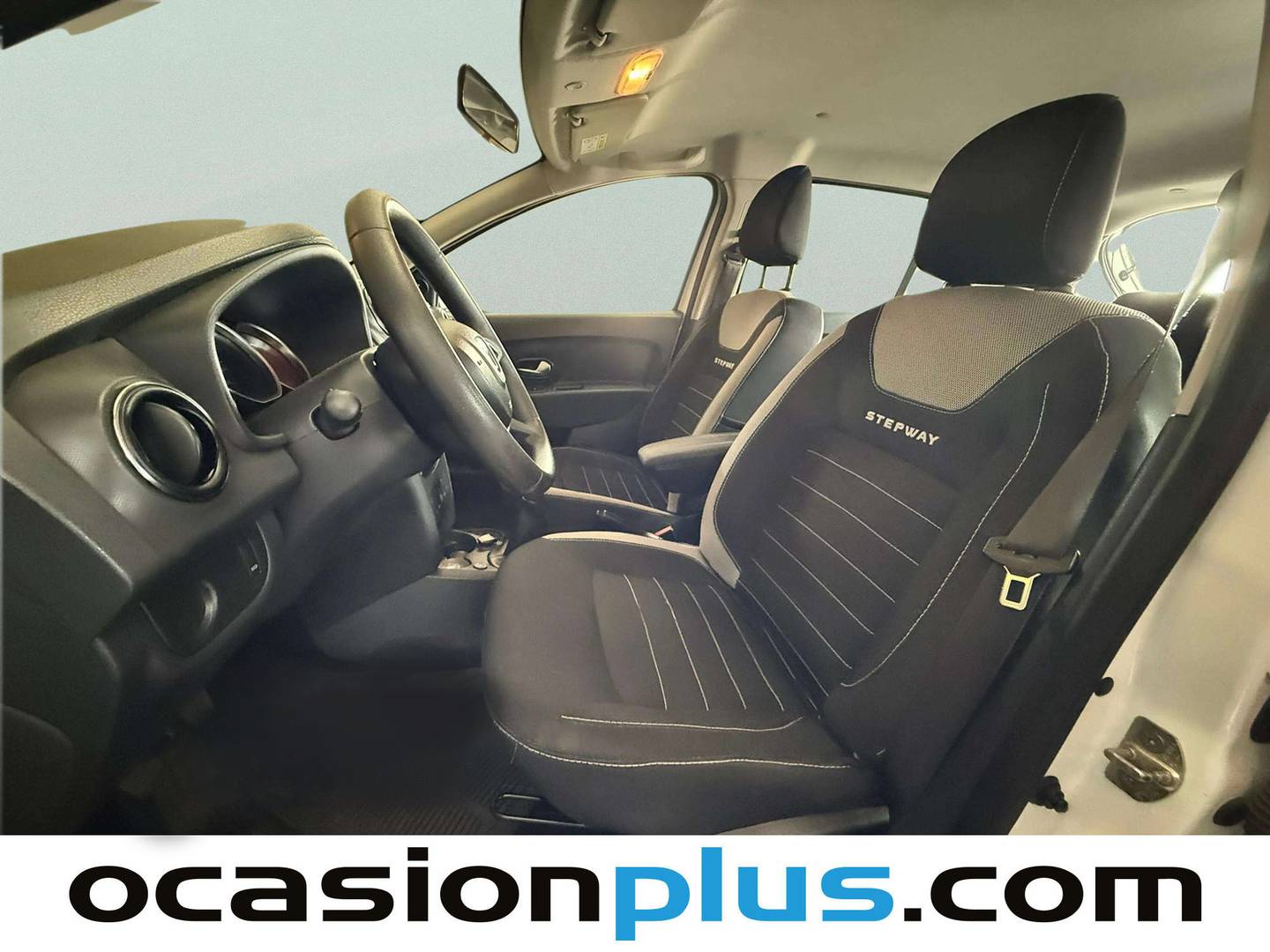 Foto asientos delanteros Dacia Sandero Dacia Sandero Stepway Essential TCE (90 CV) GLP