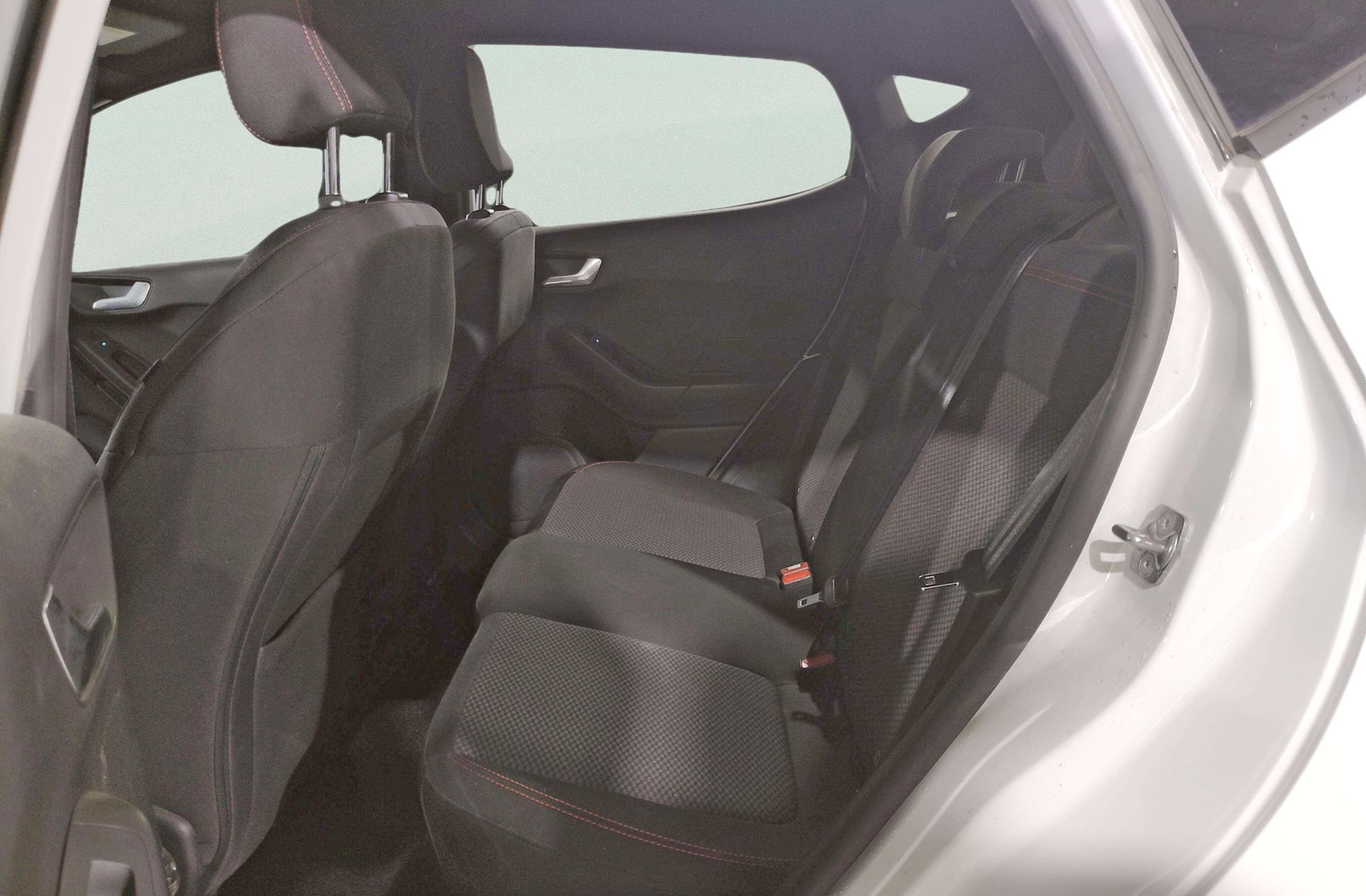Ford Fiesta 1.0 EcoBoost MHEV ST-Line - foto 13