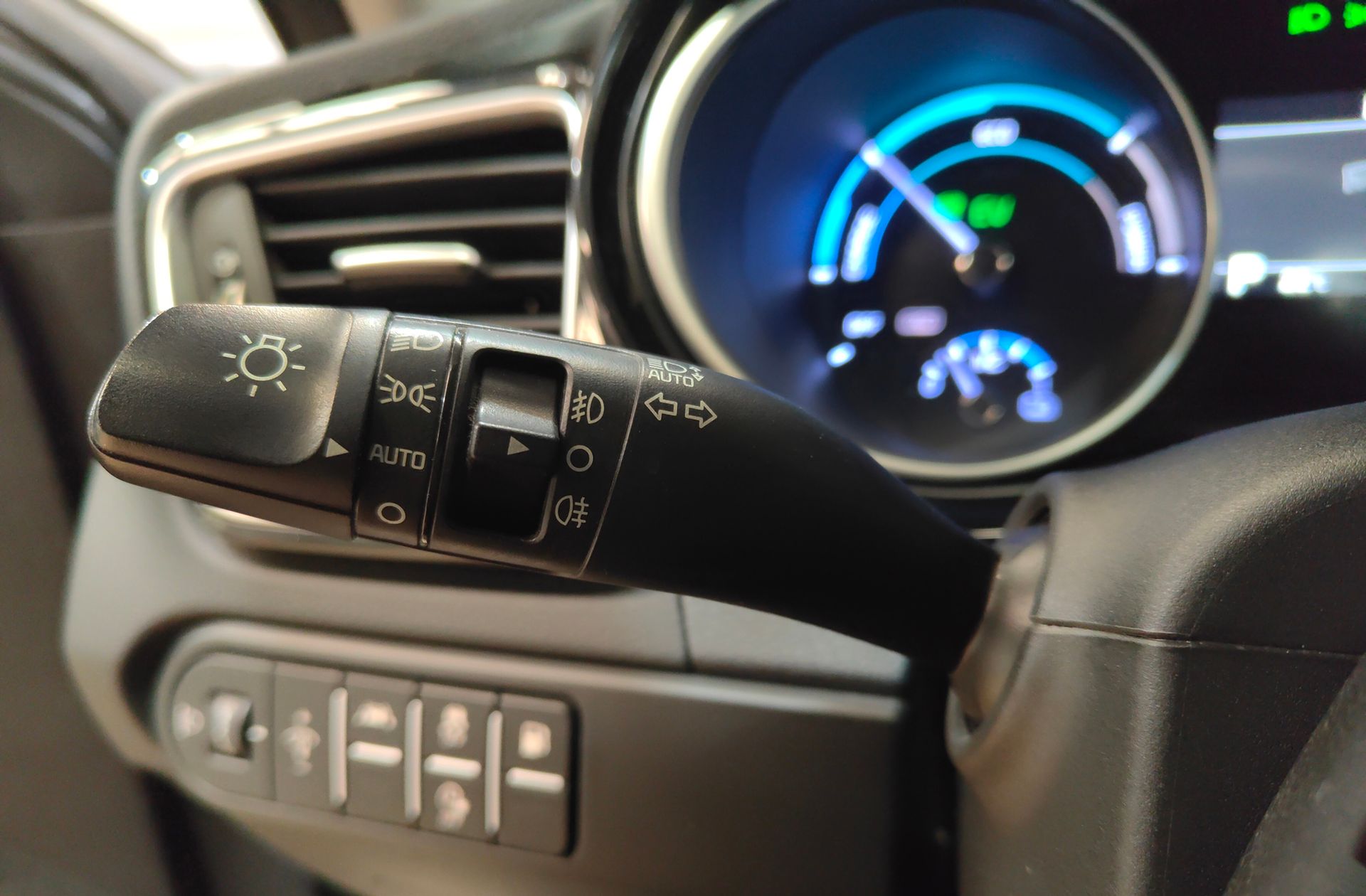 Kia XCeed 1.6 GDi PHEV eDrive - foto 27