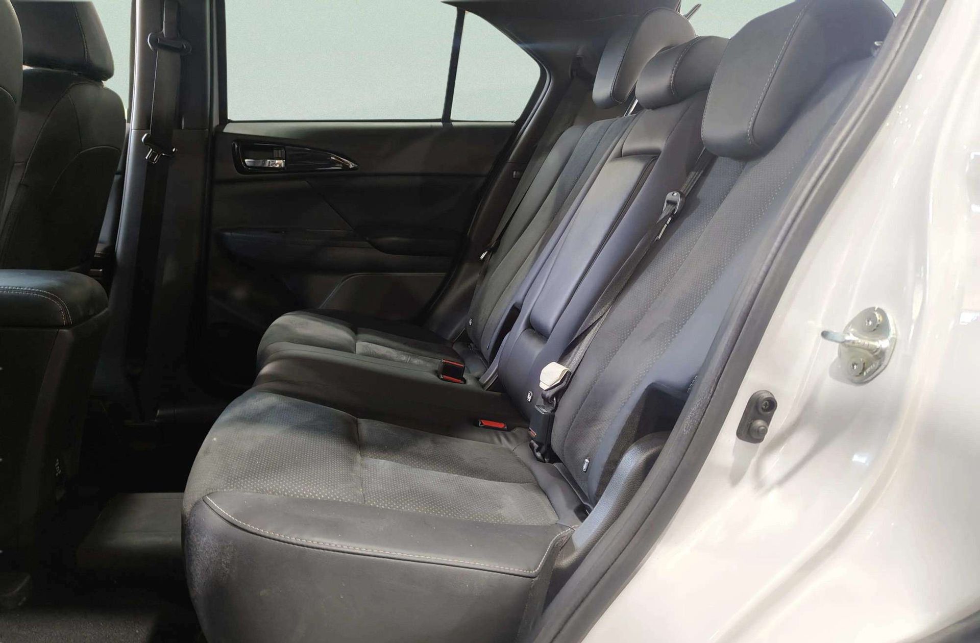 Mitsubishi Eclipse Cross 2.4 PHEV Kaiteki 4WD - foto 13