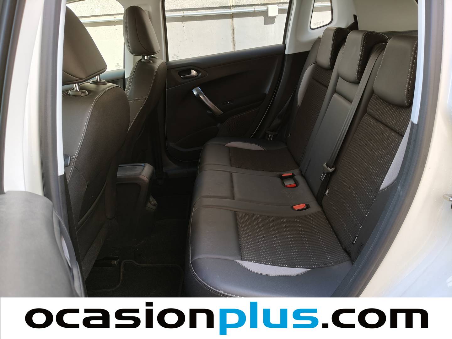Foto asientos traseros Peugeot 2008 Peugeot 2008 PureTech 130 S&S Allure (130 CV)