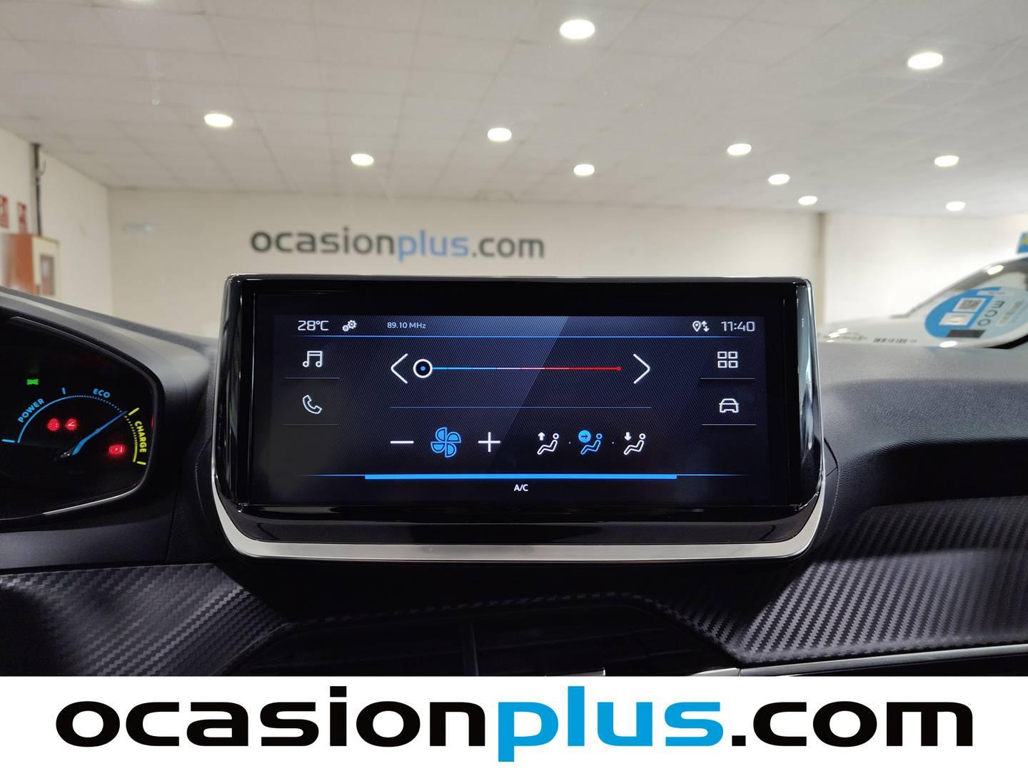Equipamiento del Peugeot 208 Peugeot 208 Style Hybrid 110 eDCS6 (110 CV)