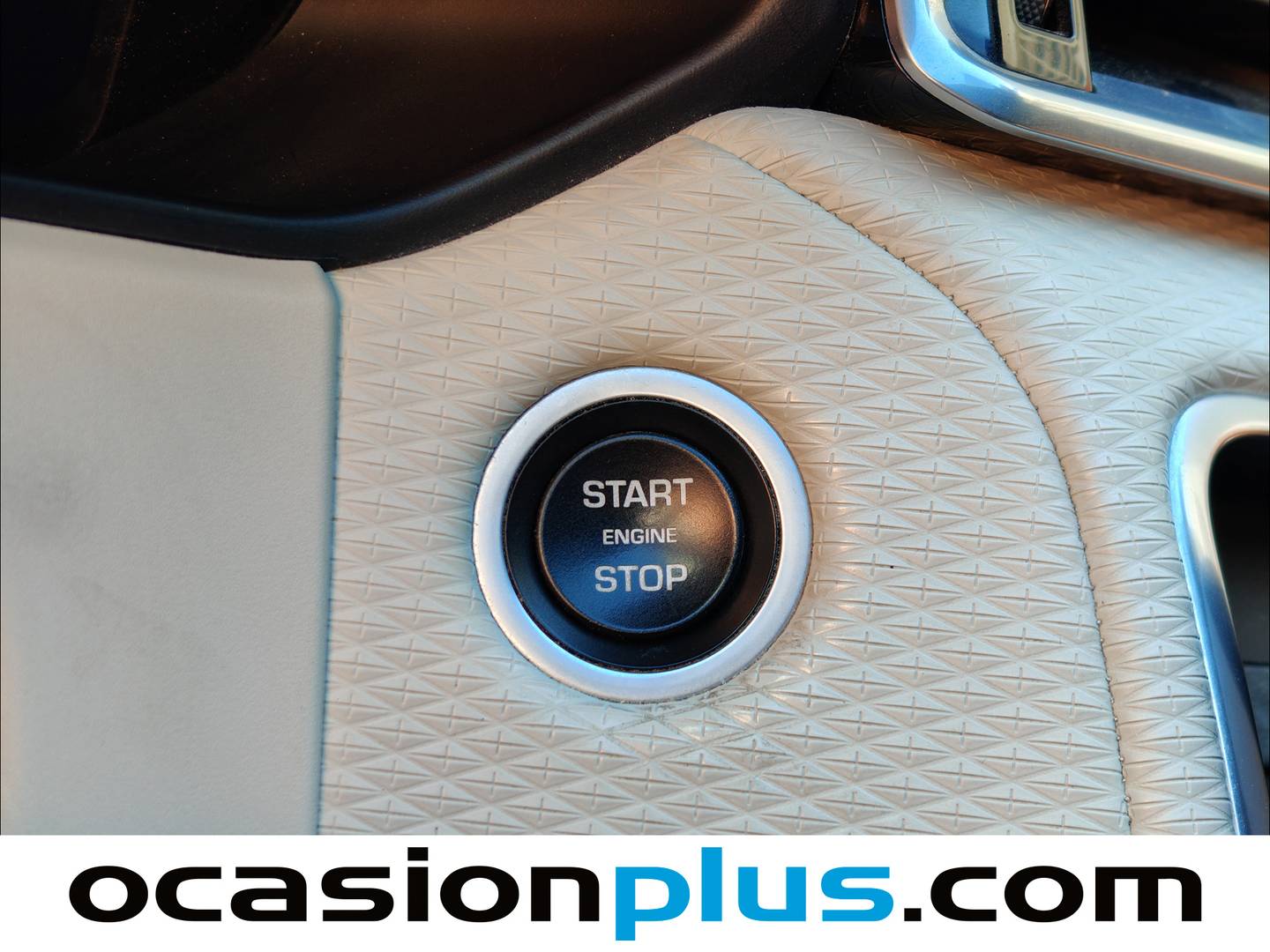 Foto Land Rover Range Rover Velar Land Rover Range Rover Velar D300 R-Dynamic 4WD Auto (300 CV)