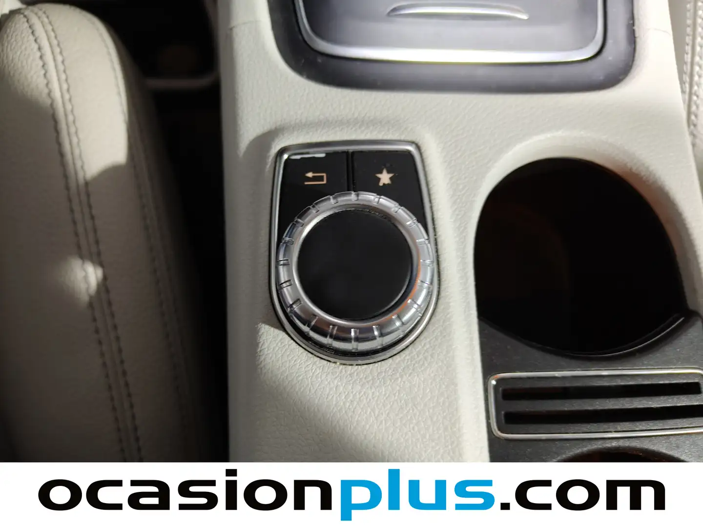 Foto Mercedes GLA Mercedes-Benz GLA 200 d (136 CV)