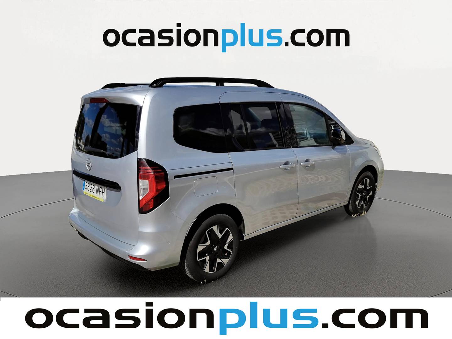 Foto trasera Nissan Townstar Nissan Townstar 1.3G L1 Tekna (130 CV) derecha