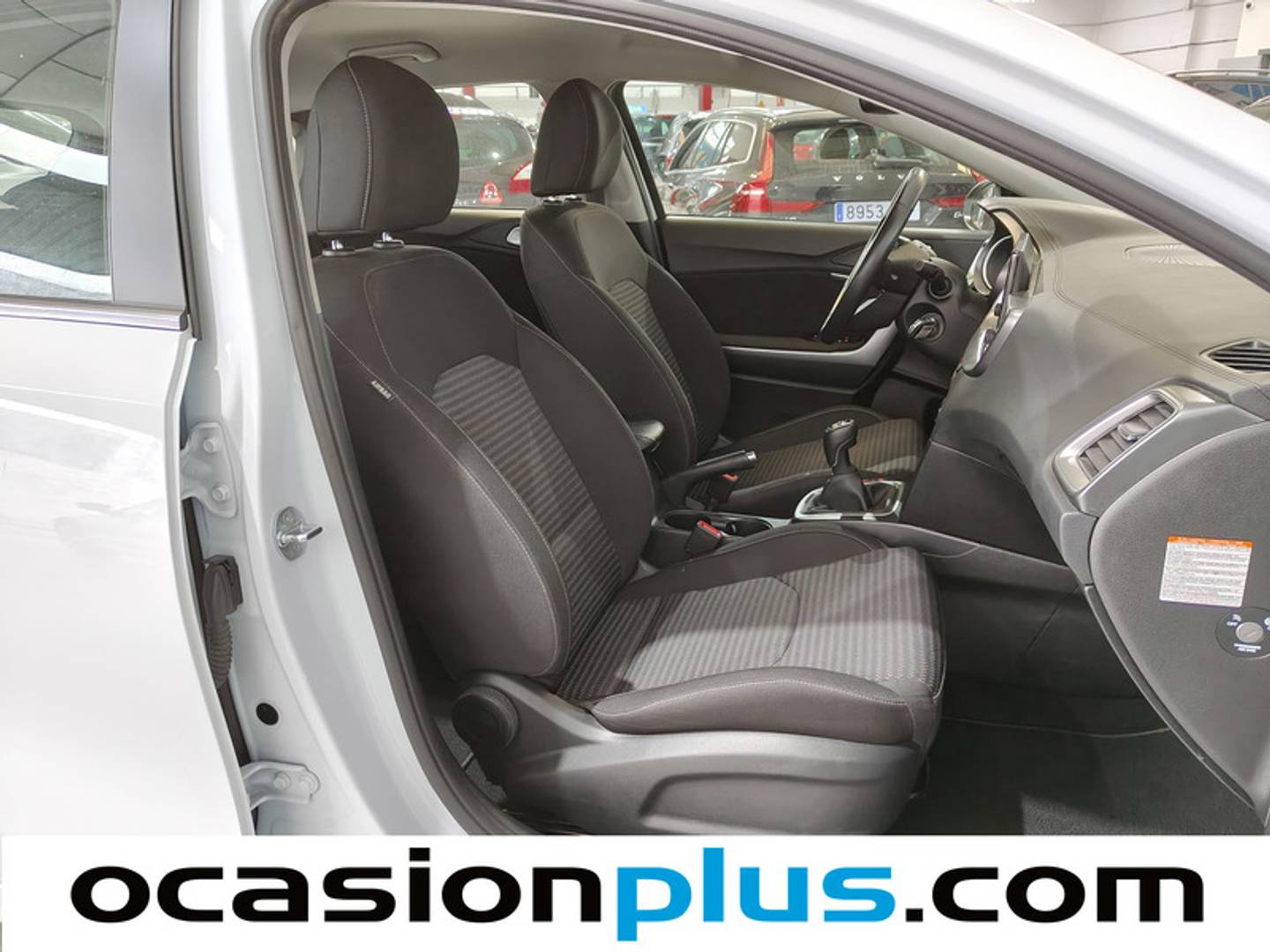 Foto KIA Ceed Kia Ceed 1.6 MHEV iMT Drive (136 CV)