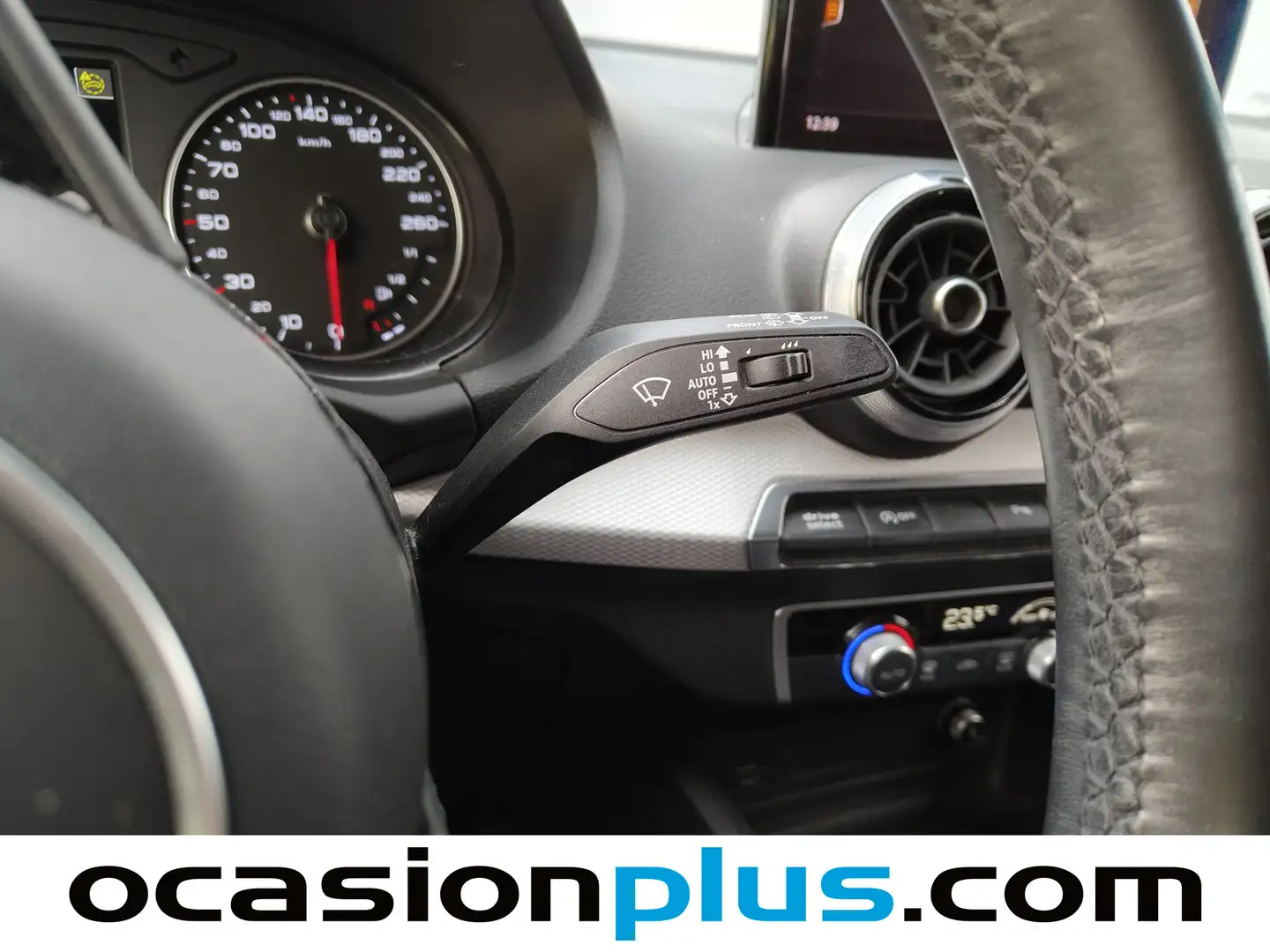 Foto Audi Q2 Audi Q2 Black Line 35 TDI  (150 CV) Pack S-Line S tronic