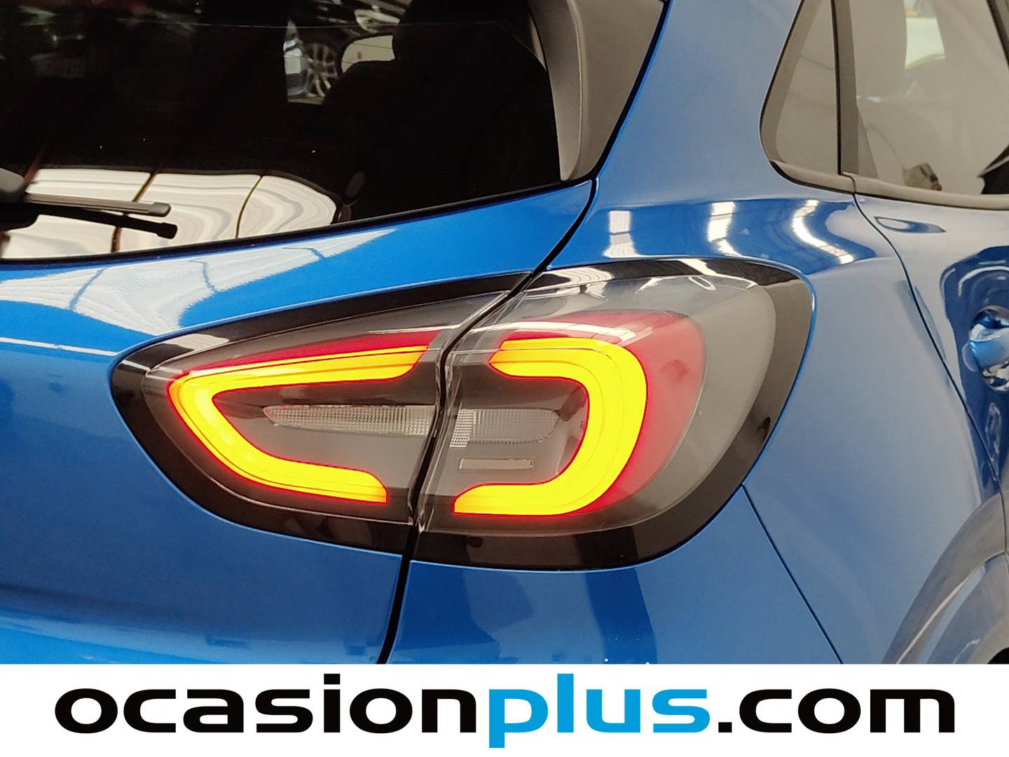 Foto Ford Puma Ford Puma 1.0 EcoBoost MHEV ST-Line X Auto (155 CV)