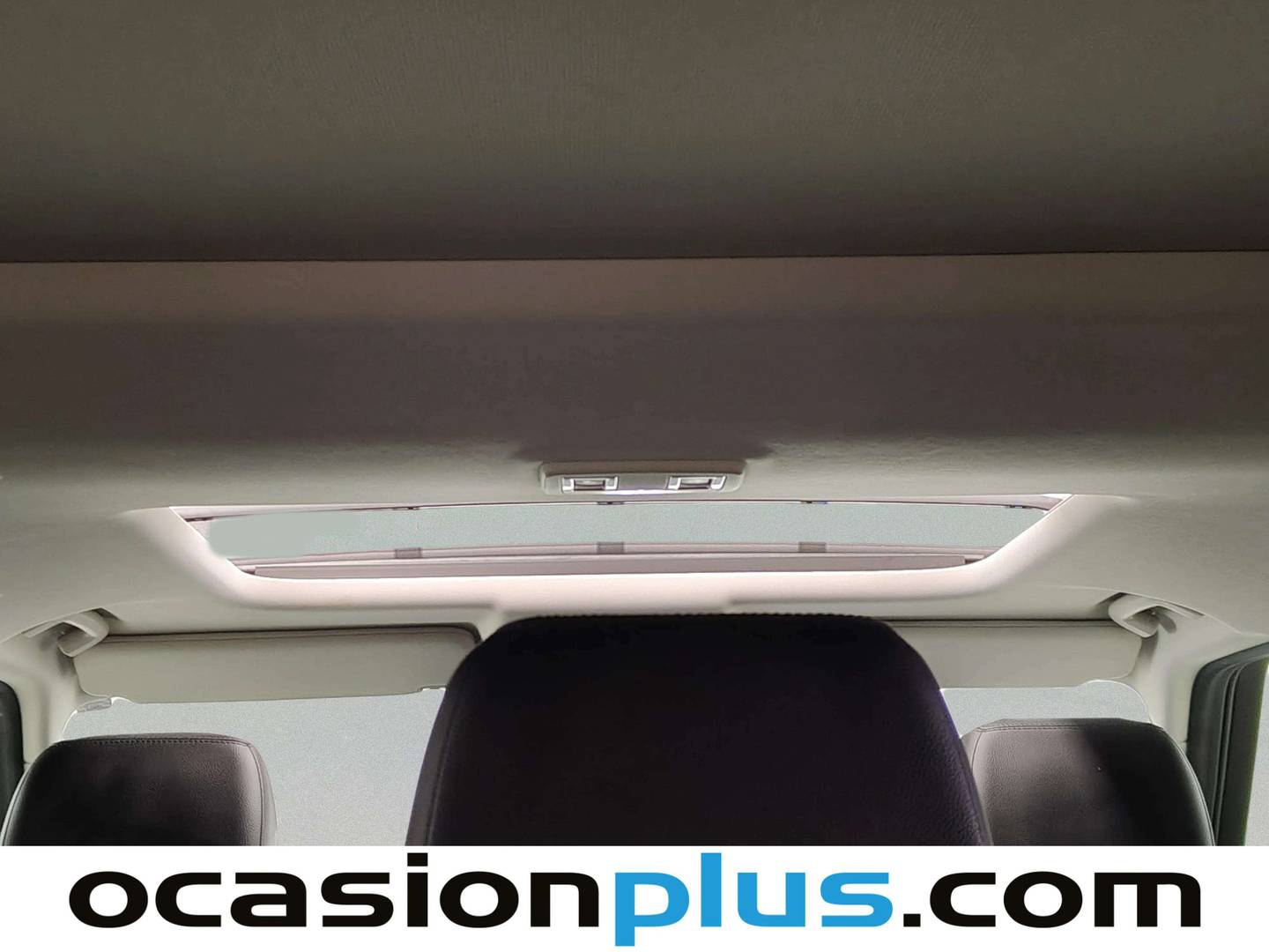 Equipamiento del Land Rover Discovery Land Rover Discovery 3.0 SDV6 Landmark Auto (306 CV)