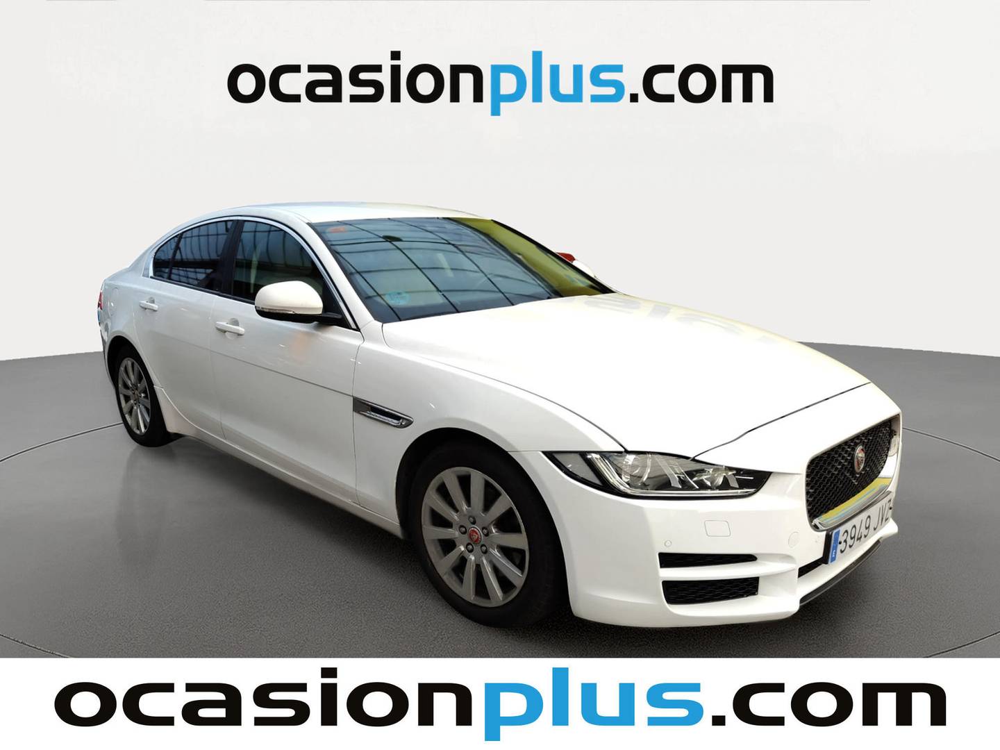Foto delantera Jaguar XE Jaguar XE 2.0 Diesel XE-Pure RWD (180 CV) derecha