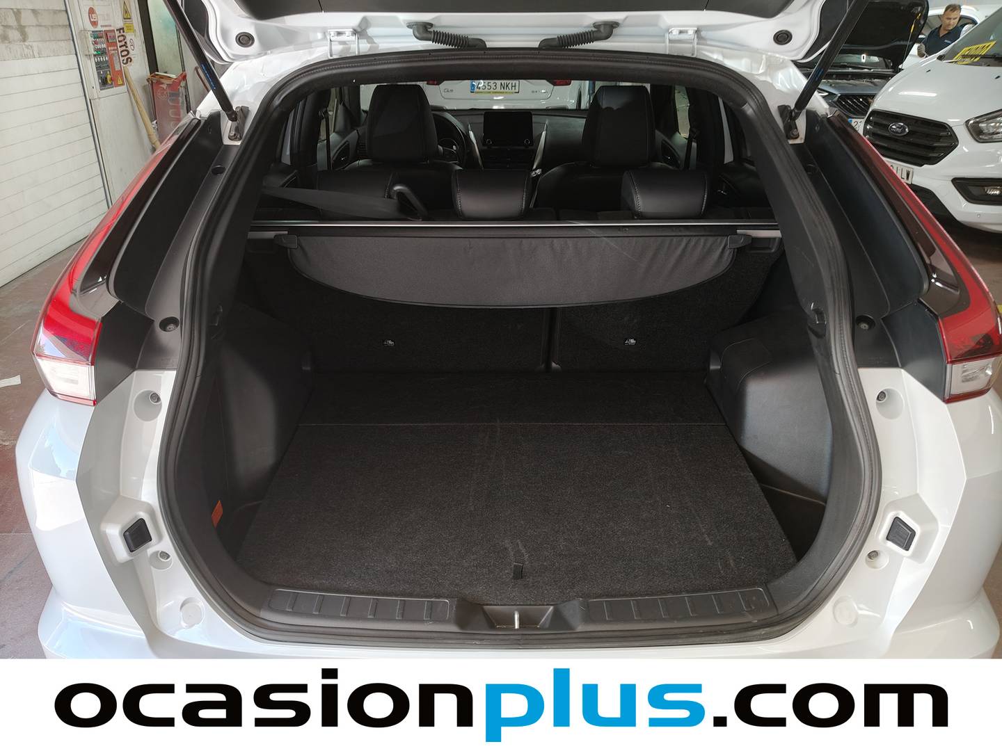 Fotos maletero Mitsubishi Eclipse Cross Mitsubishi Eclipse Cross 2.4 PHEV Kaiteki 4WD Auto (188 CV)
