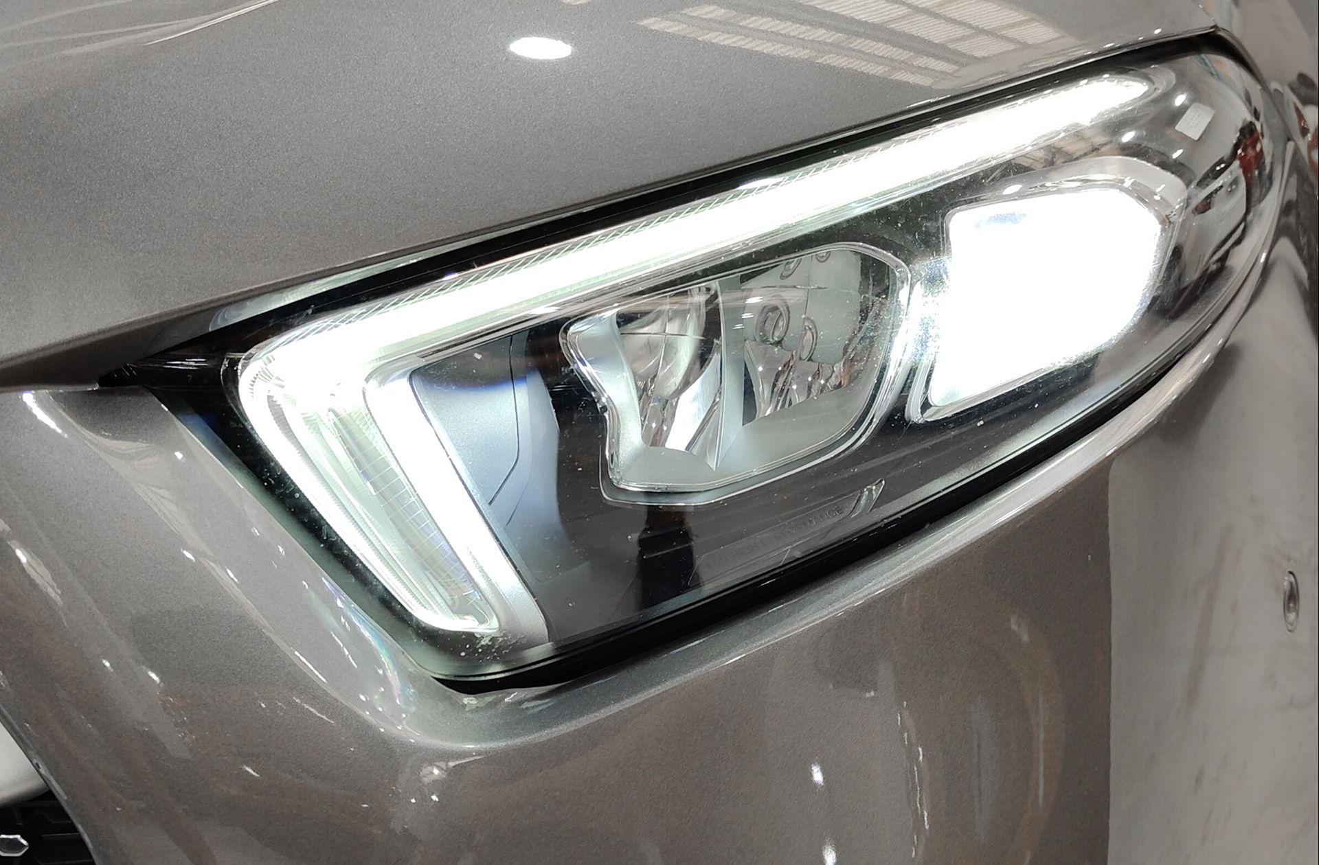 Mercedes-Benz Clase A 180 Paquete AMG - foto 16