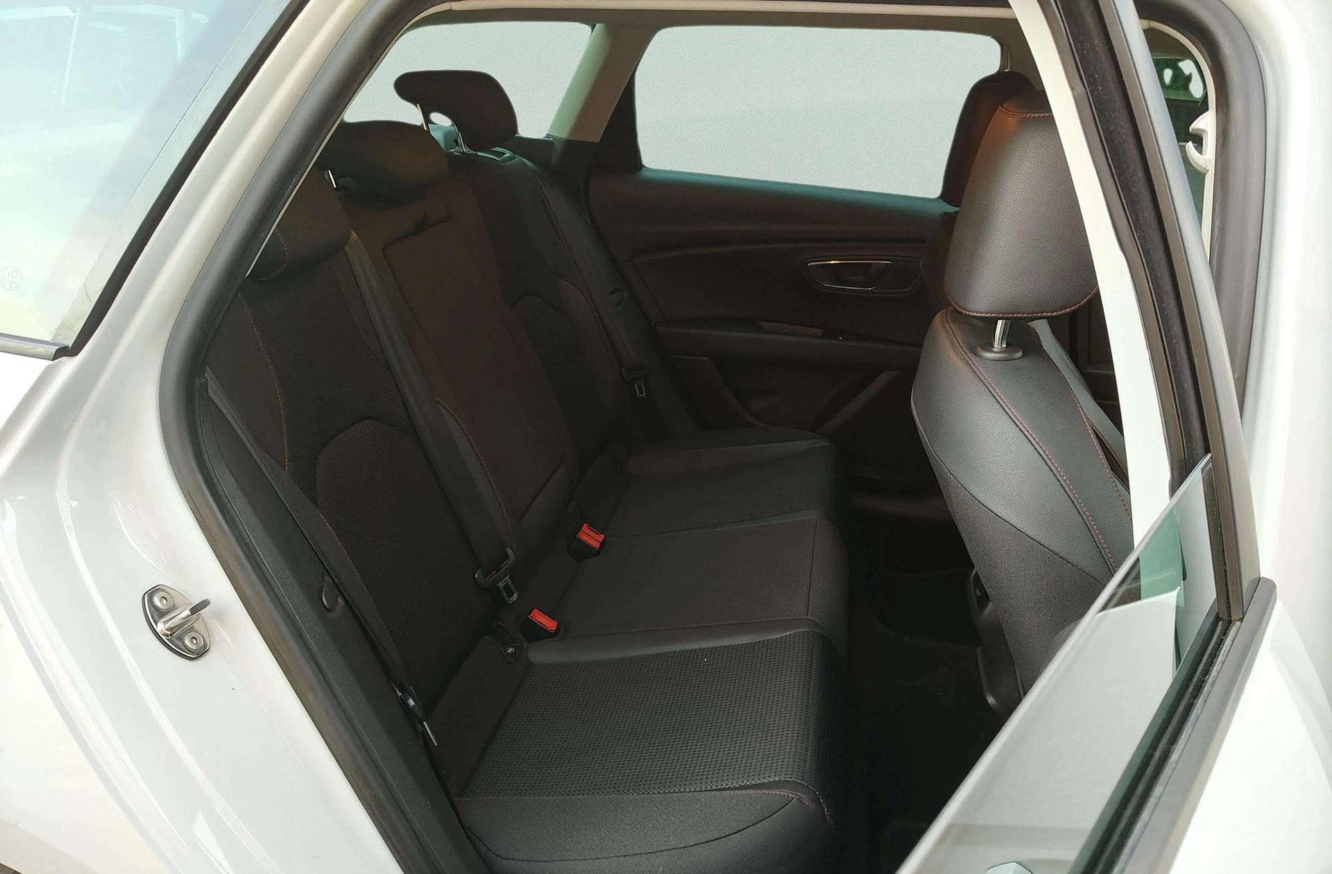 SEAT León ST 1.8 TSI FR - foto 20