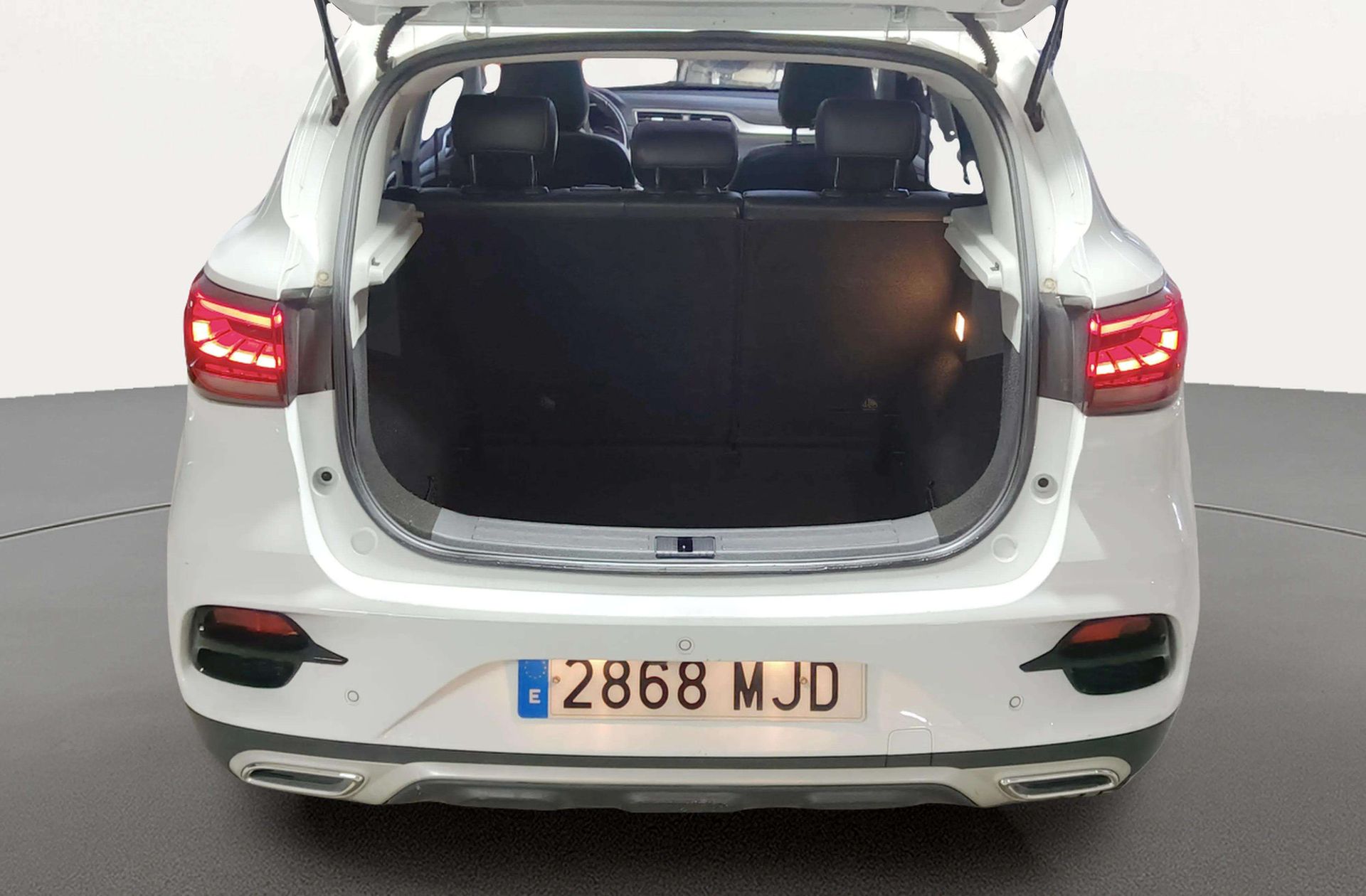 MG ZS 1.0T Luxury - foto 21