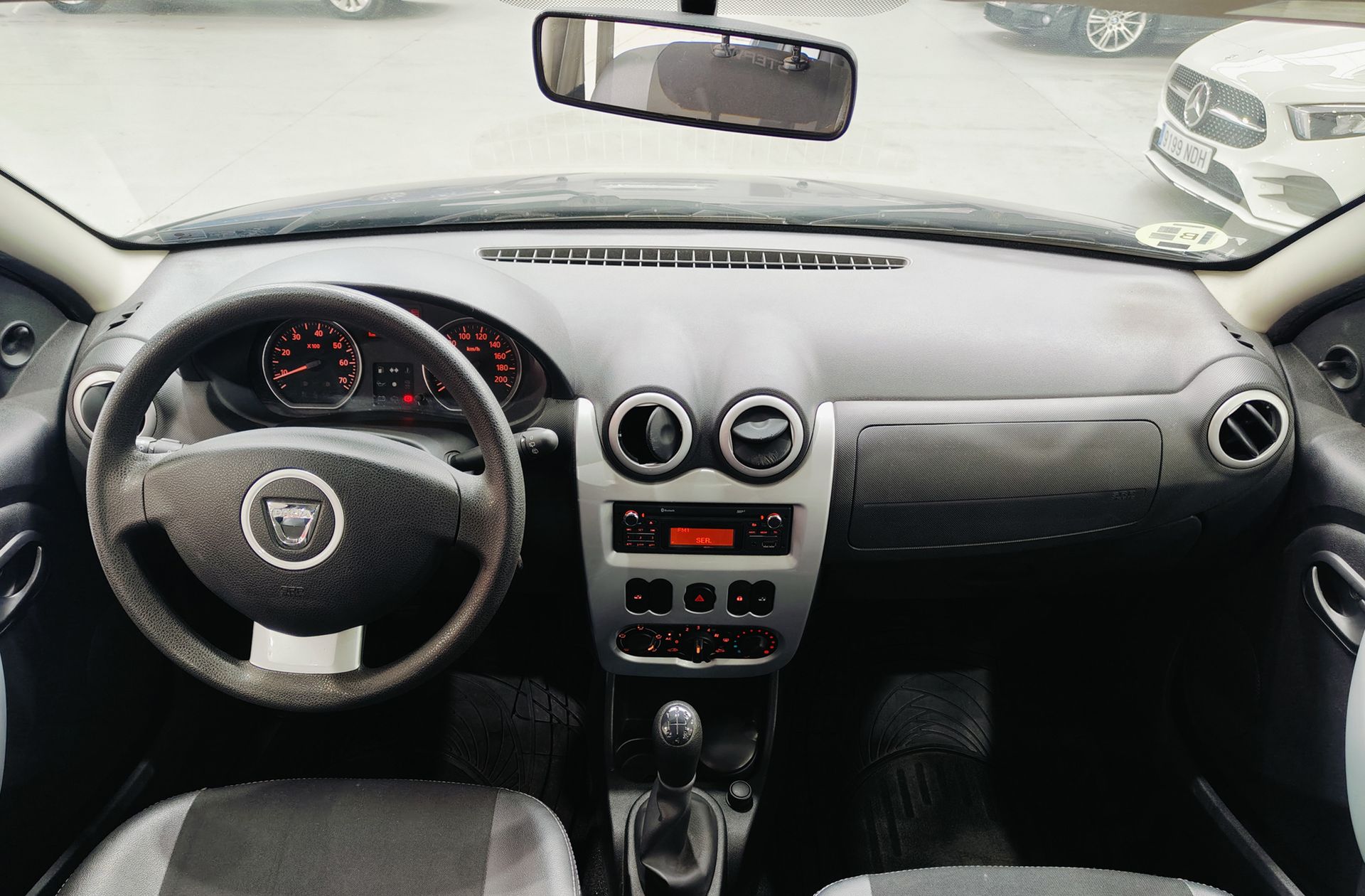 Dacia Sandero dCi 90 Stepway Music - foto 6