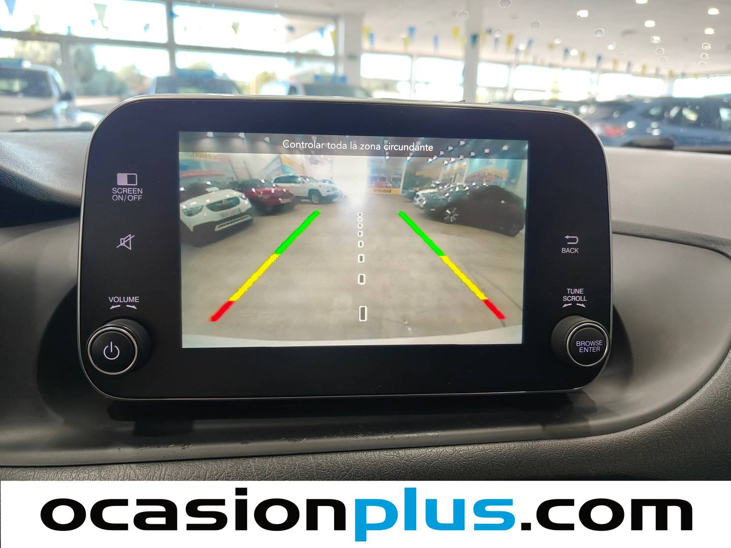 Equipamiento del Fiat Tipo Fiat Tipo 1.4 Lounge (95 CV)