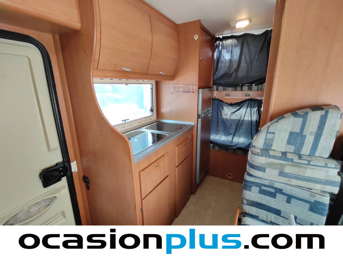 Foto Benimar ANTHUS Benimar ANTHUS 2.3 Diesel 5000 LF (110 CV) 4 Plazas