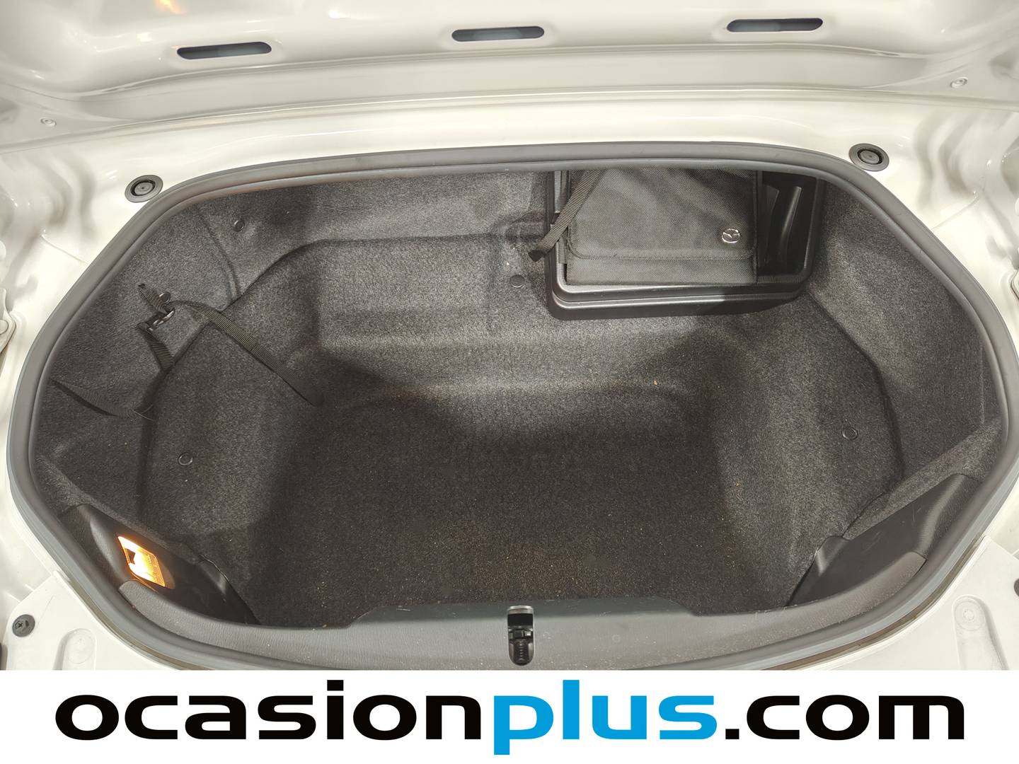 Foto Mazda MX-5 Mazda MX-5 2.0 Nappa Edition Twin Tone RF (160 CV)