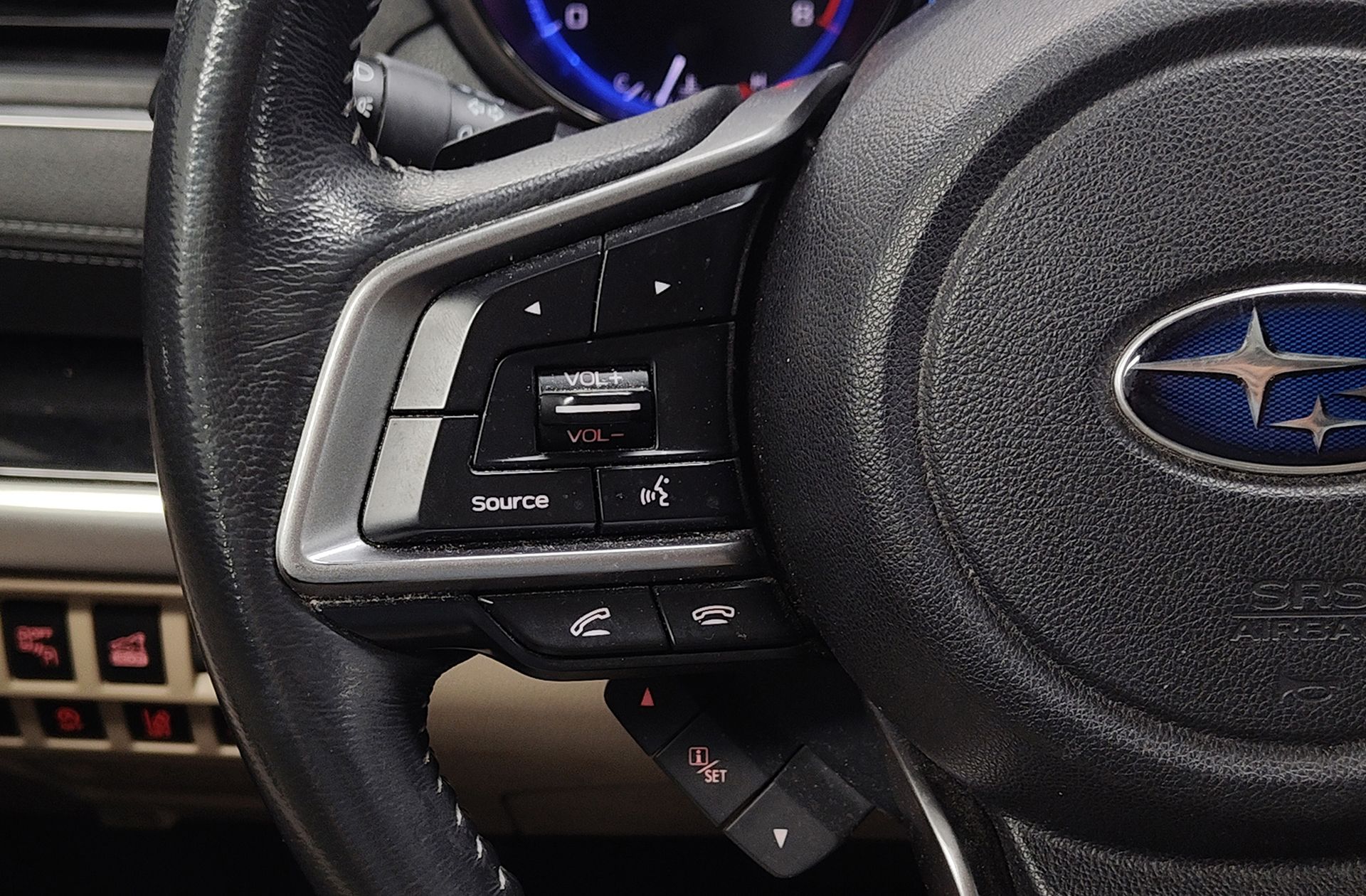 Subaru Outback 2.5 Executive Plus S CVT Lineartronic AWD - foto 30