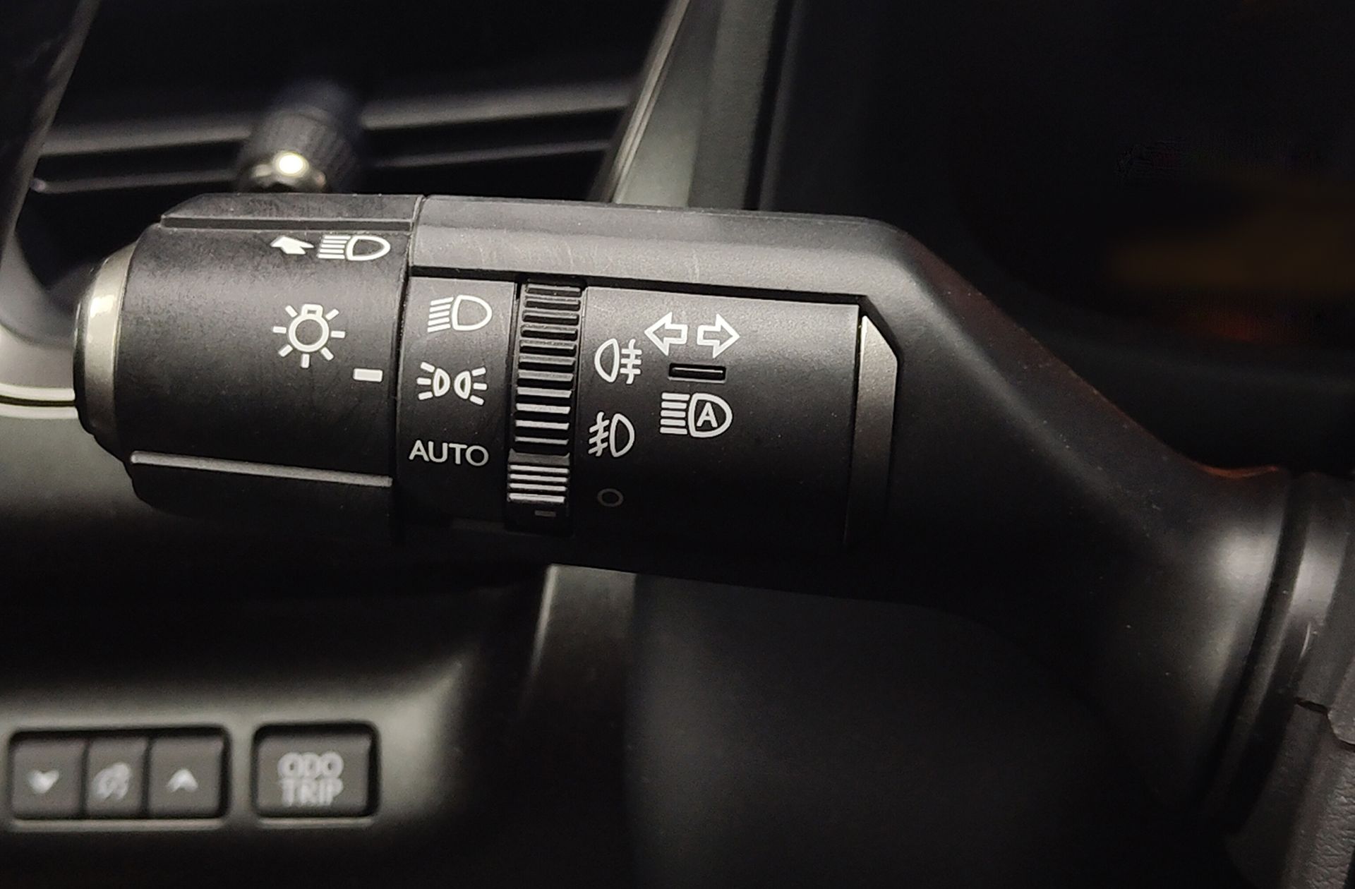Lexus UX 300h Plus - foto 24