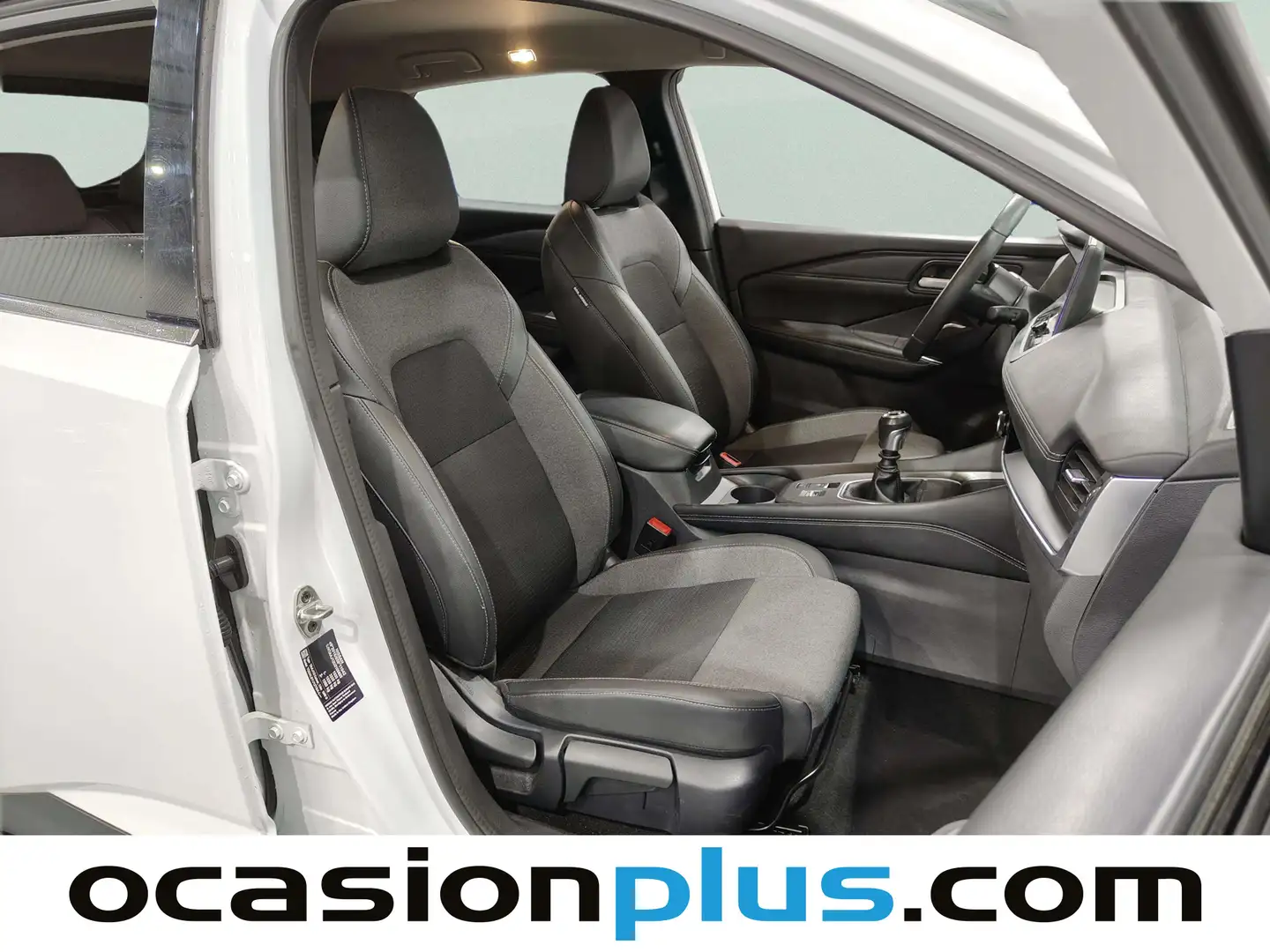 Foto Nissan QASHQAI Nissan Qashqai 140 mHEV N-Connecta 4x2 (140 CV)